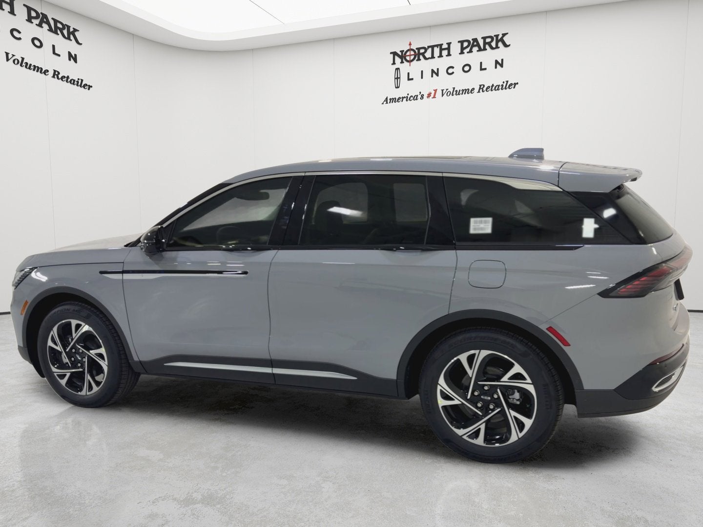 2026 Lincoln Nautilus Premiere Hybrid