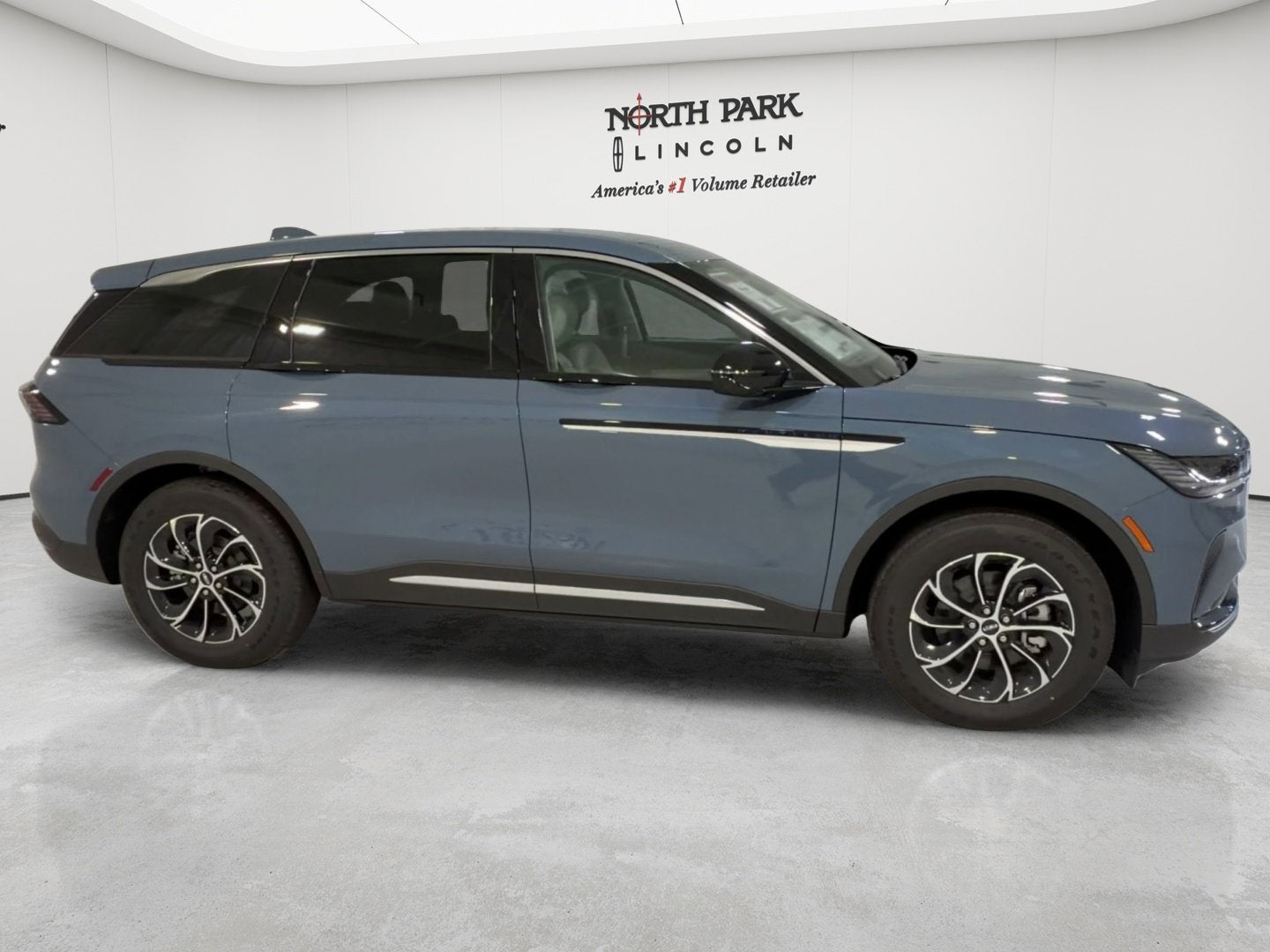 2026 Lincoln Nautilus Premiere Hybrid