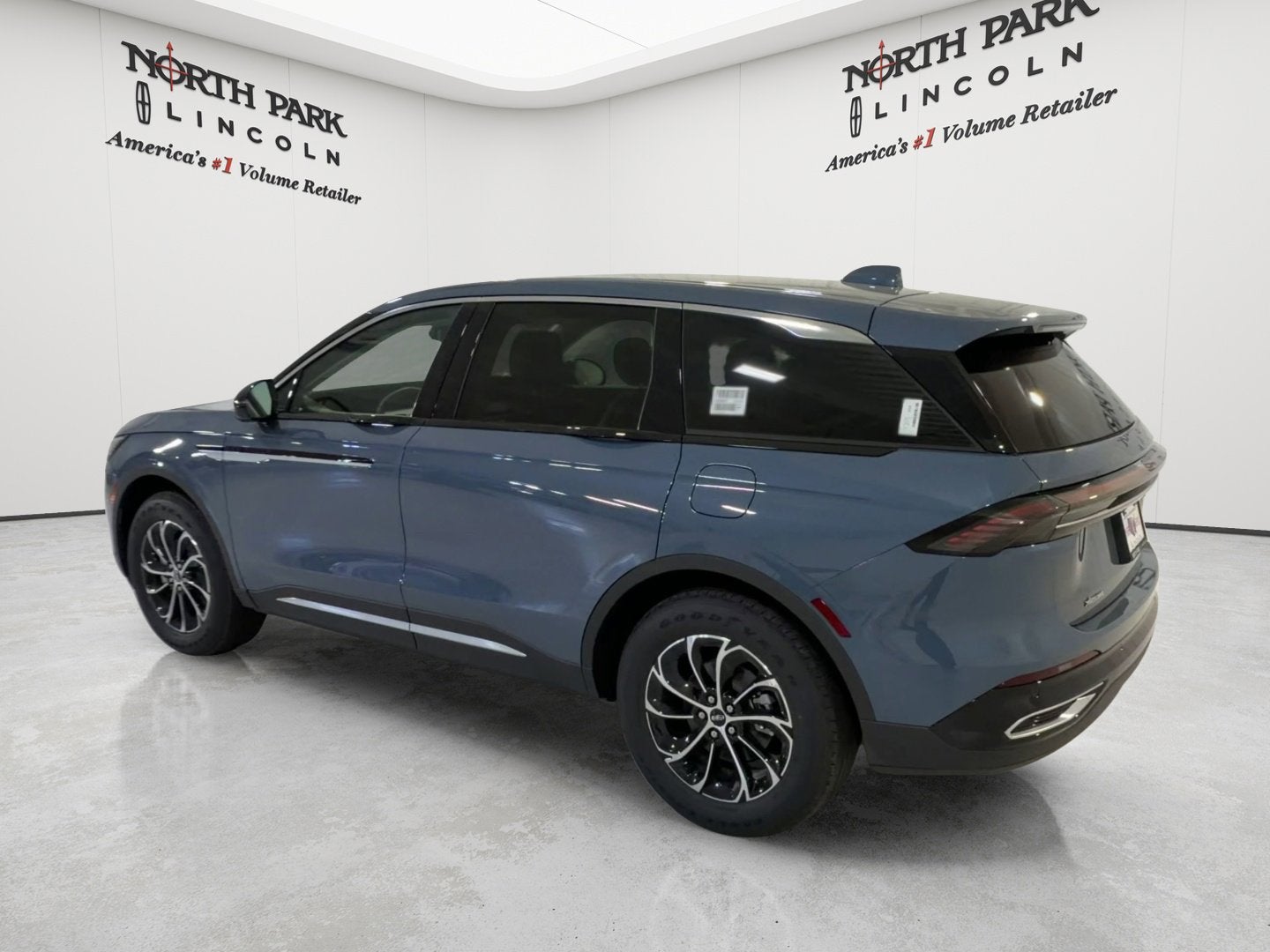 2026 Lincoln Nautilus Premiere Hybrid
