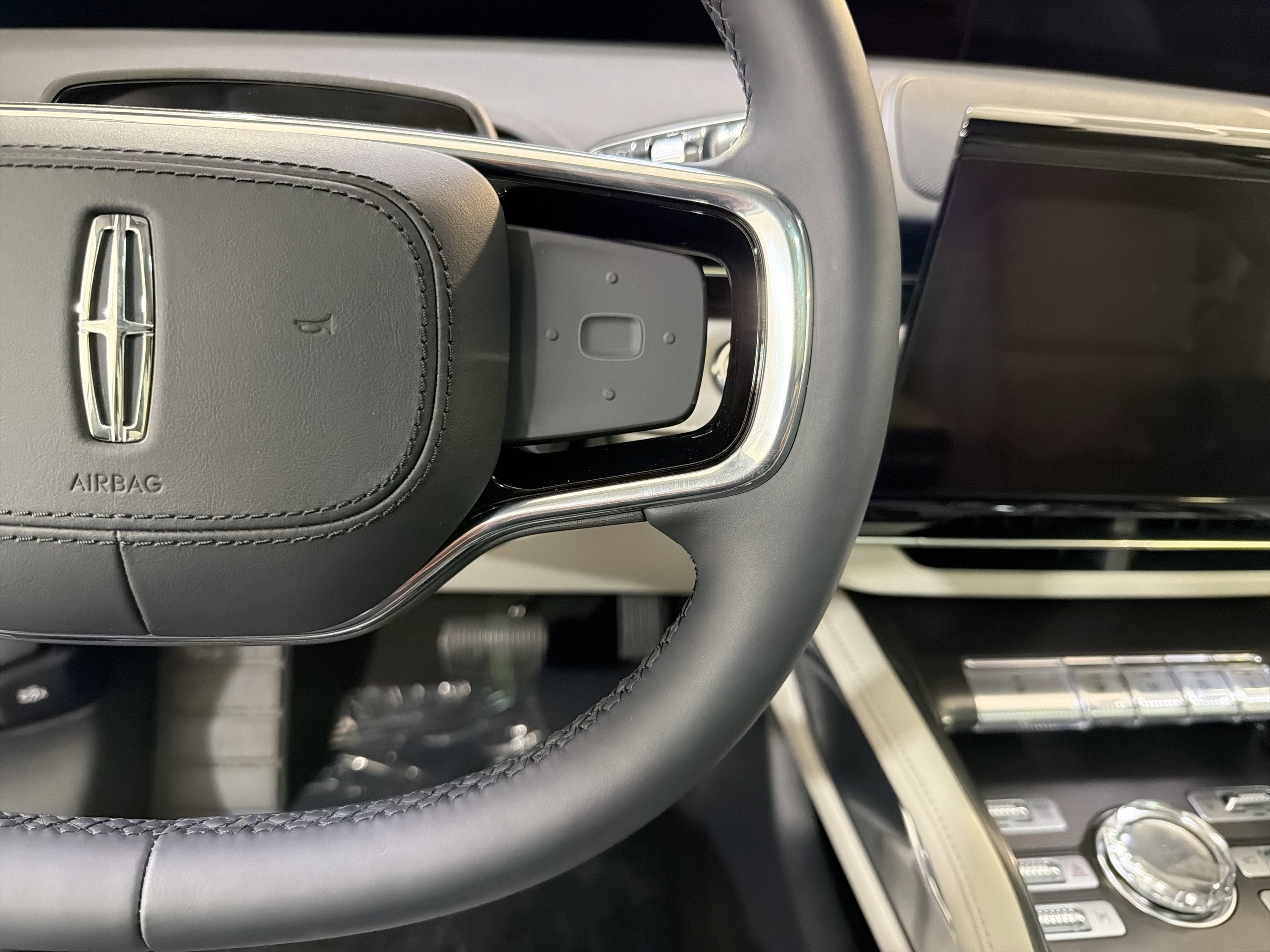 2026 Lincoln Nautilus Premiere Hybrid