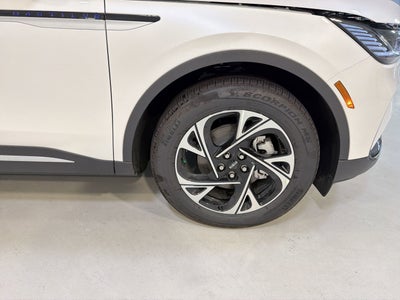 2026 Lincoln Nautilus Premiere Hybrid