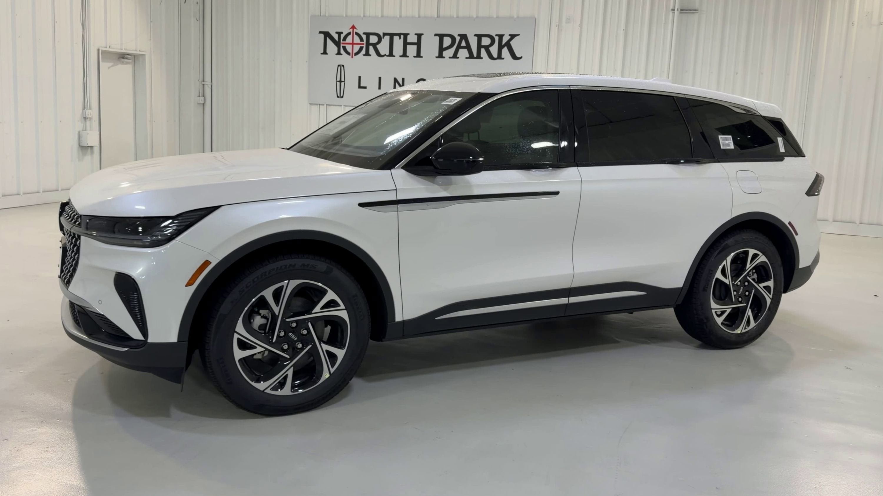 2026 Lincoln Nautilus Premiere Hybrid