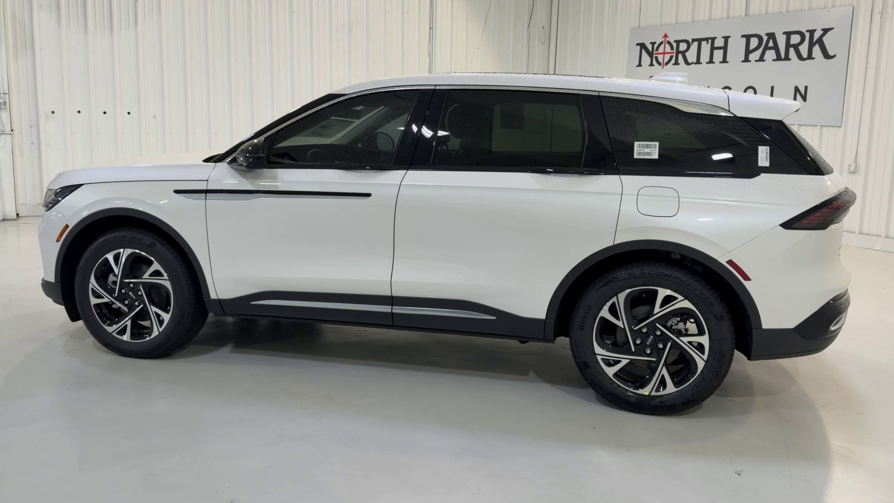 2026 Lincoln Nautilus Premiere Hybrid