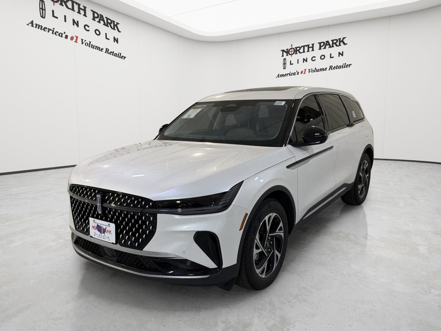 2026 Lincoln Nautilus Premiere Hybrid