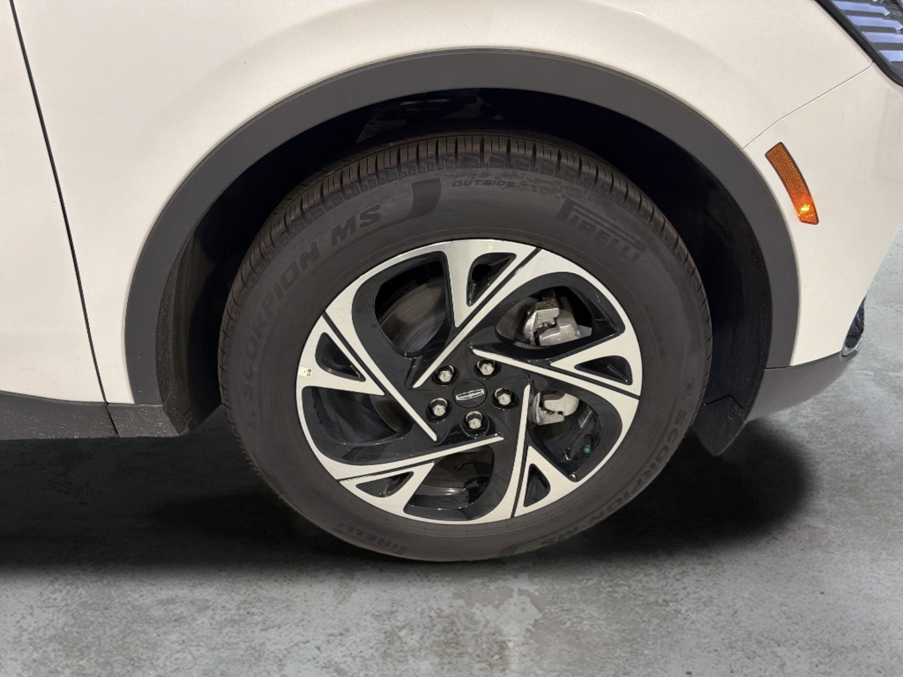 2026 Lincoln Nautilus Premiere Hybrid