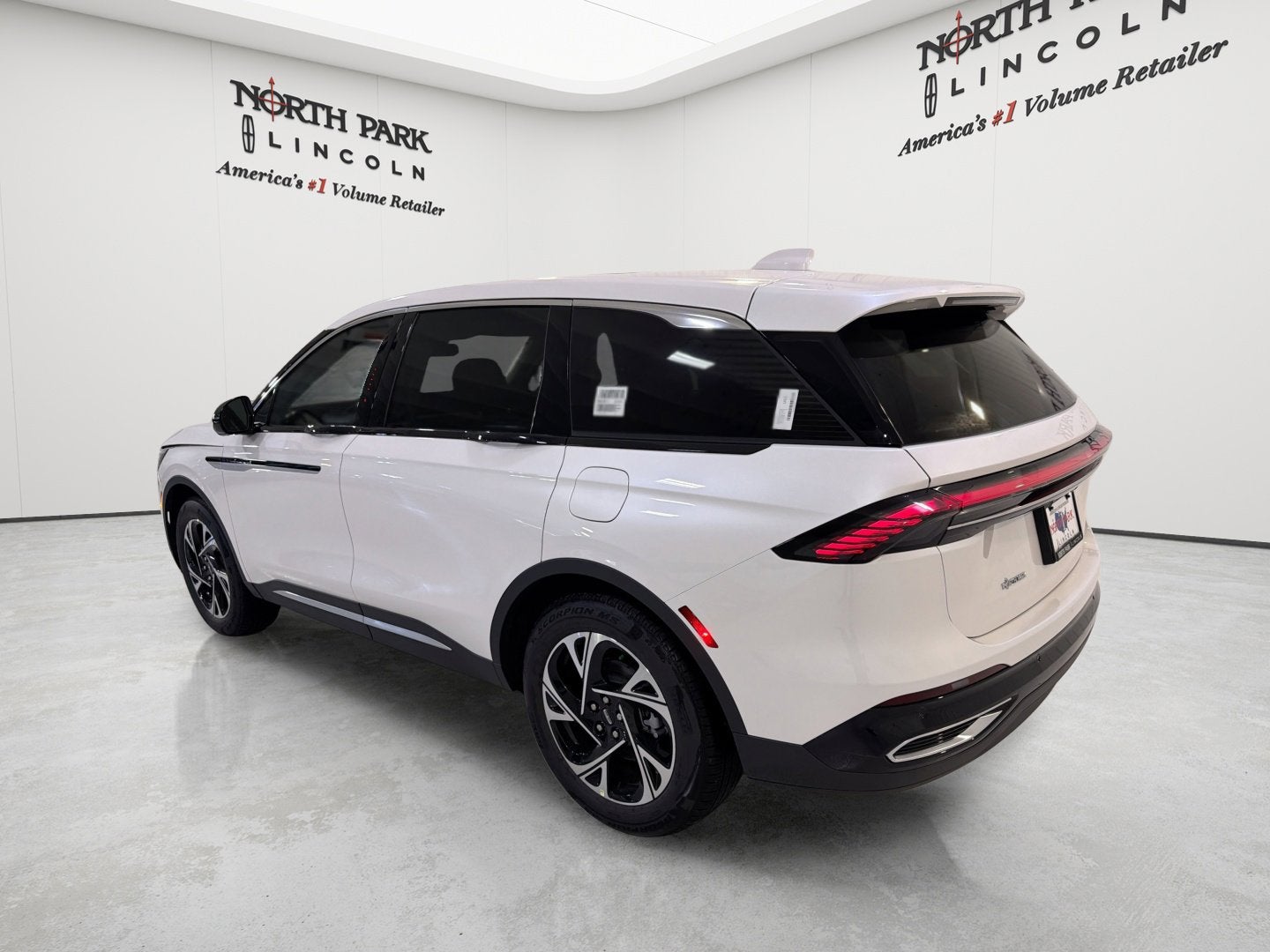 2026 Lincoln Nautilus Premiere Hybrid