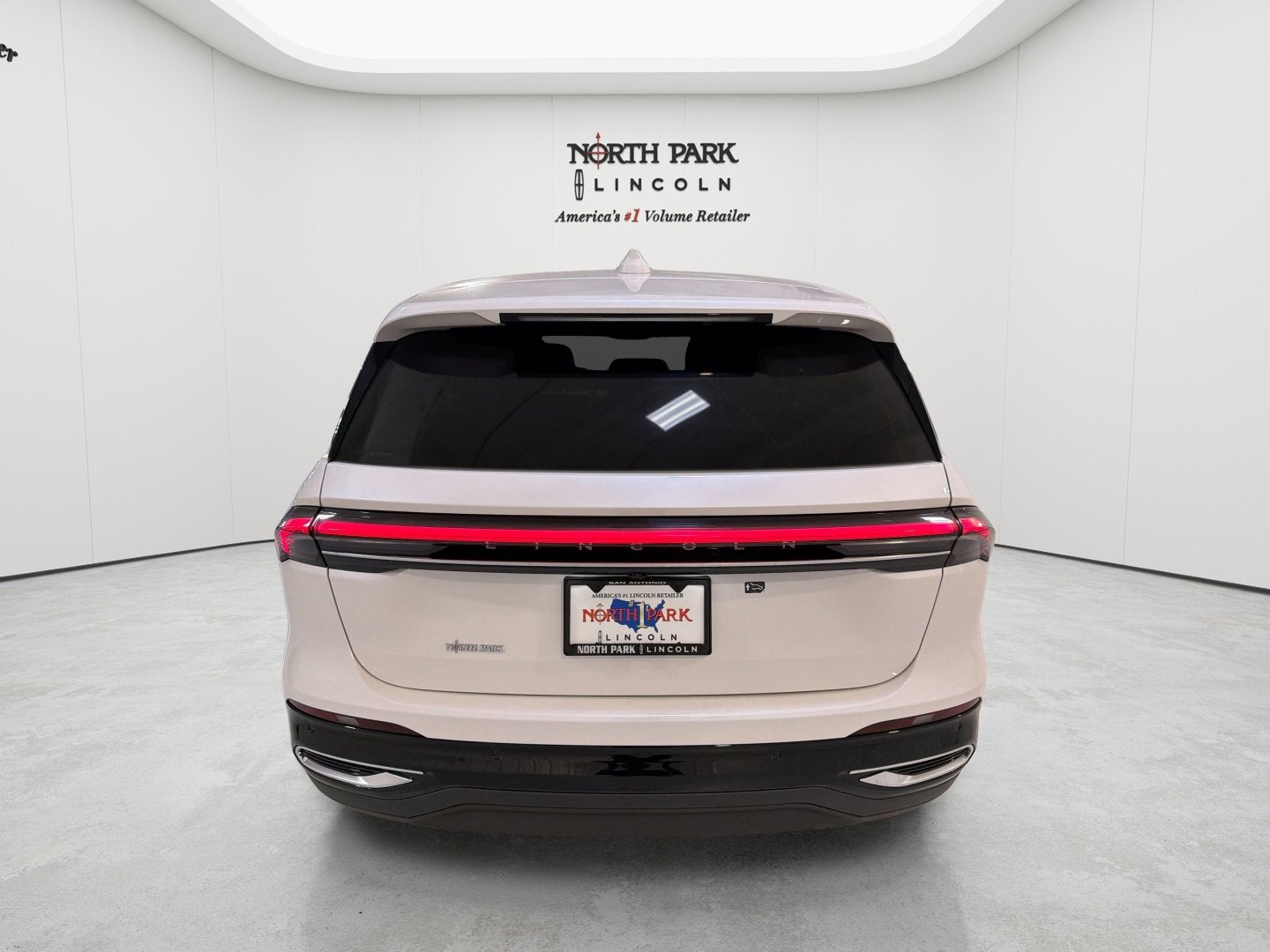 2026 Lincoln Nautilus Premiere Hybrid
