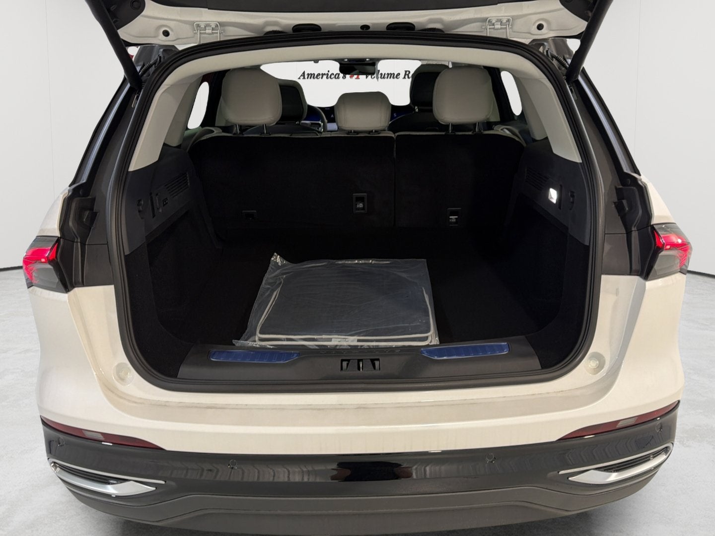 2026 Lincoln Nautilus Premiere Hybrid