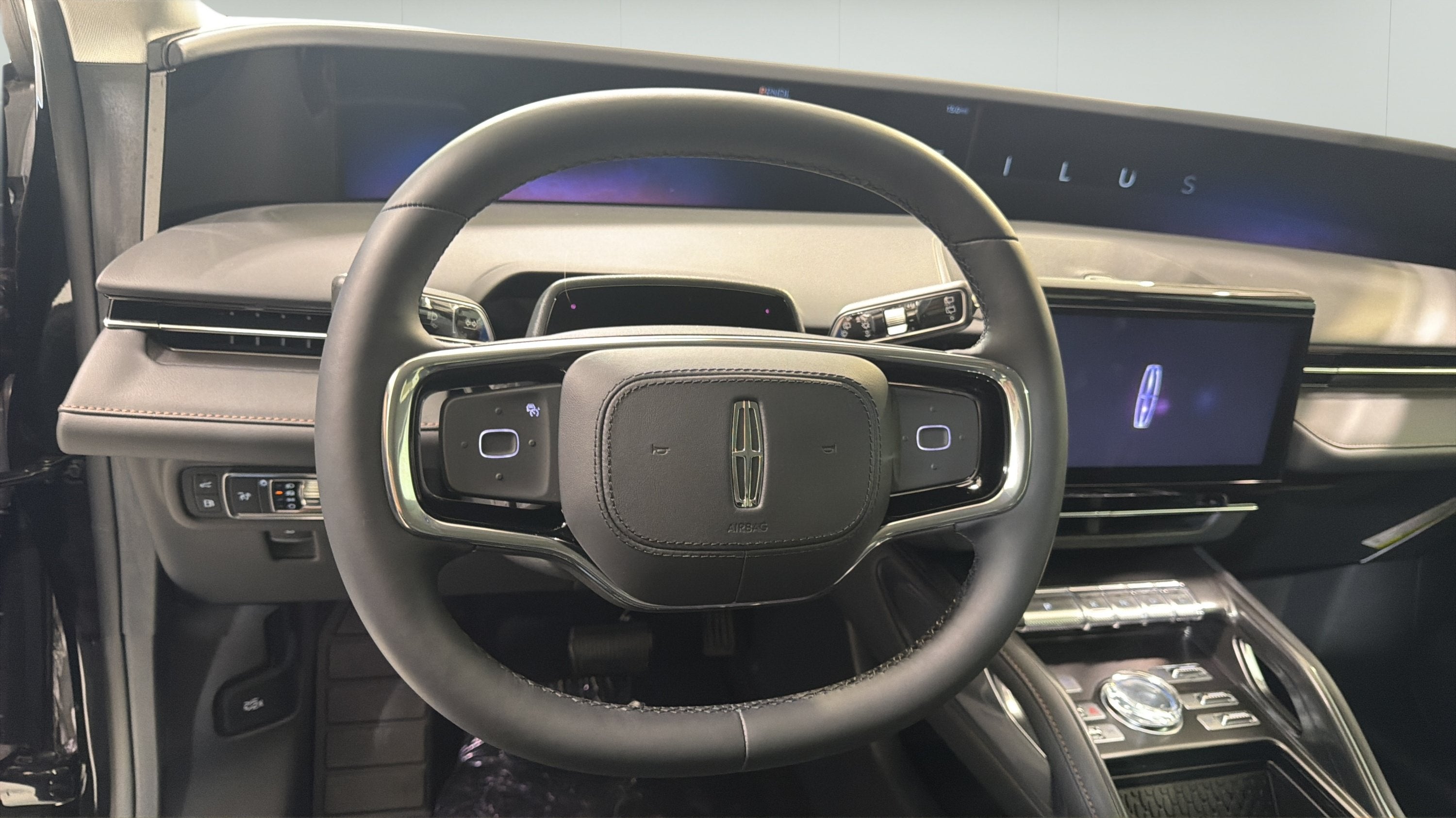 2026 Lincoln Nautilus Premiere Hybrid