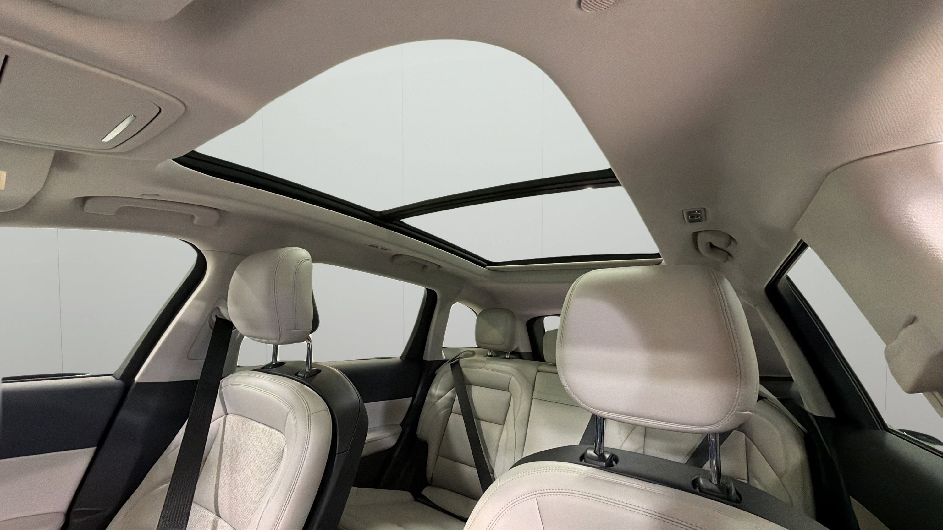 2026 Lincoln Nautilus Premiere Hybrid