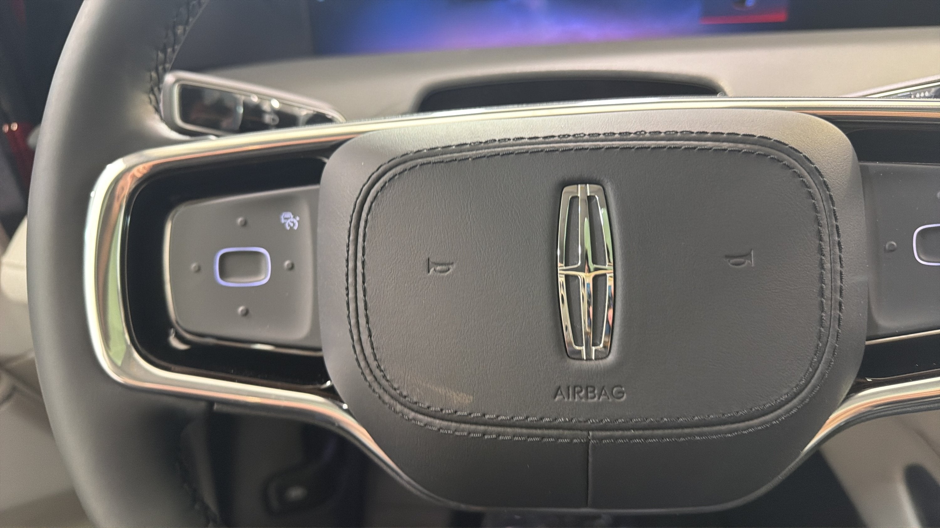 2026 Lincoln Nautilus Premiere Hybrid