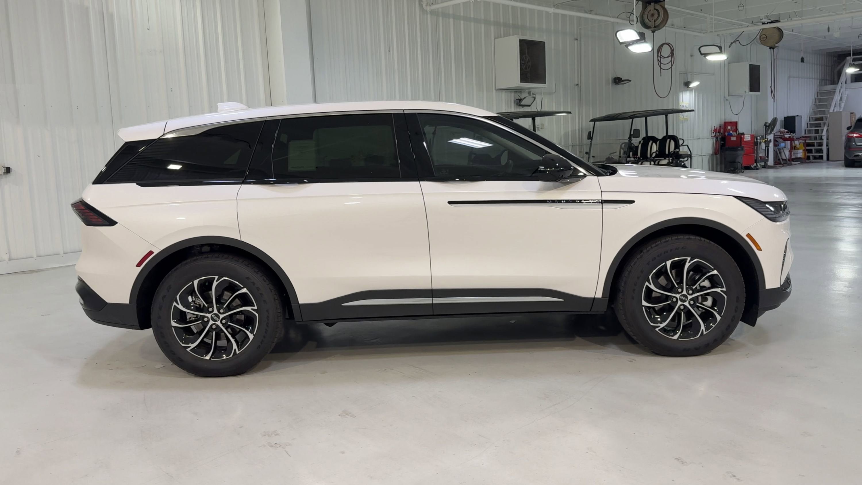 2026 Lincoln Nautilus Premiere Hybrid