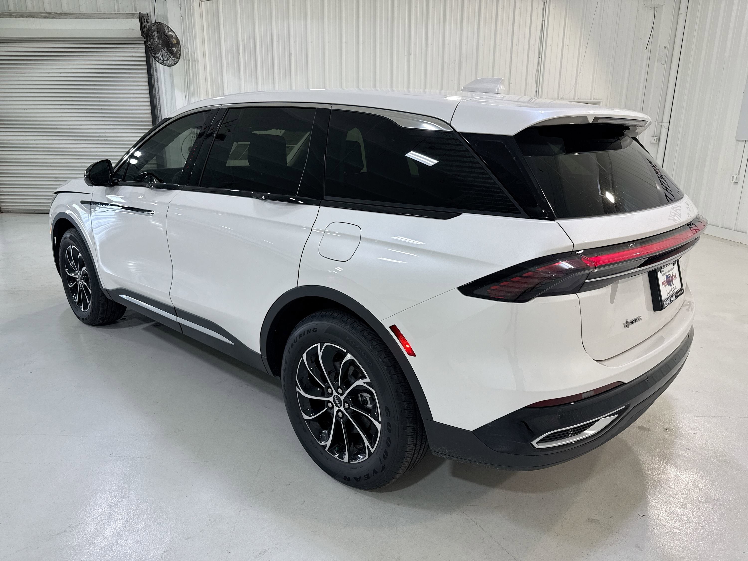 2026 Lincoln Nautilus Premiere Hybrid