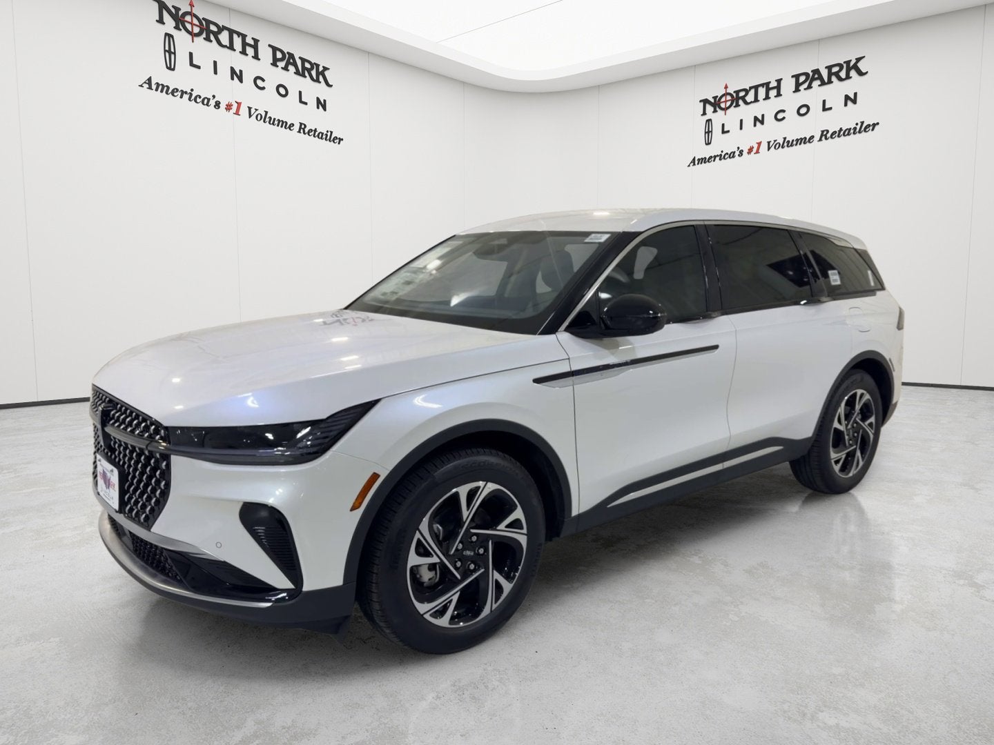 2026 Lincoln Nautilus Premiere Hybrid