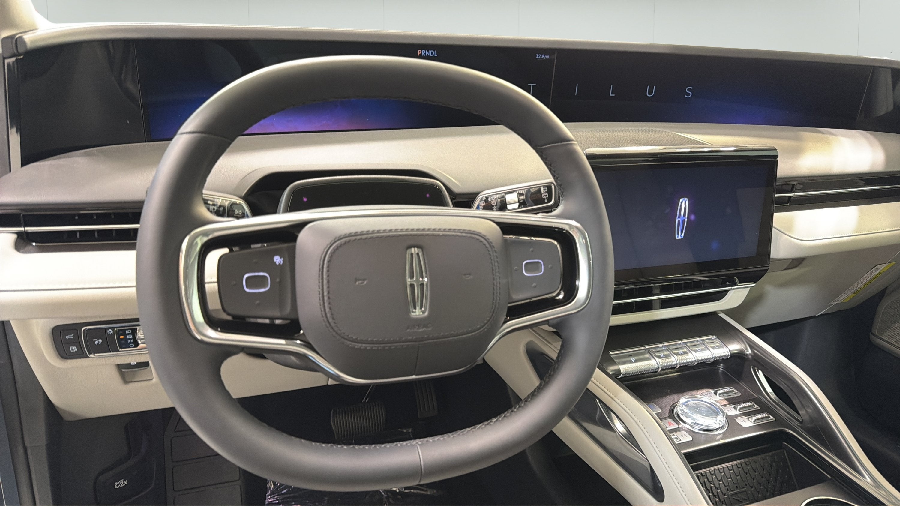 2026 Lincoln Nautilus Premiere Hybrid