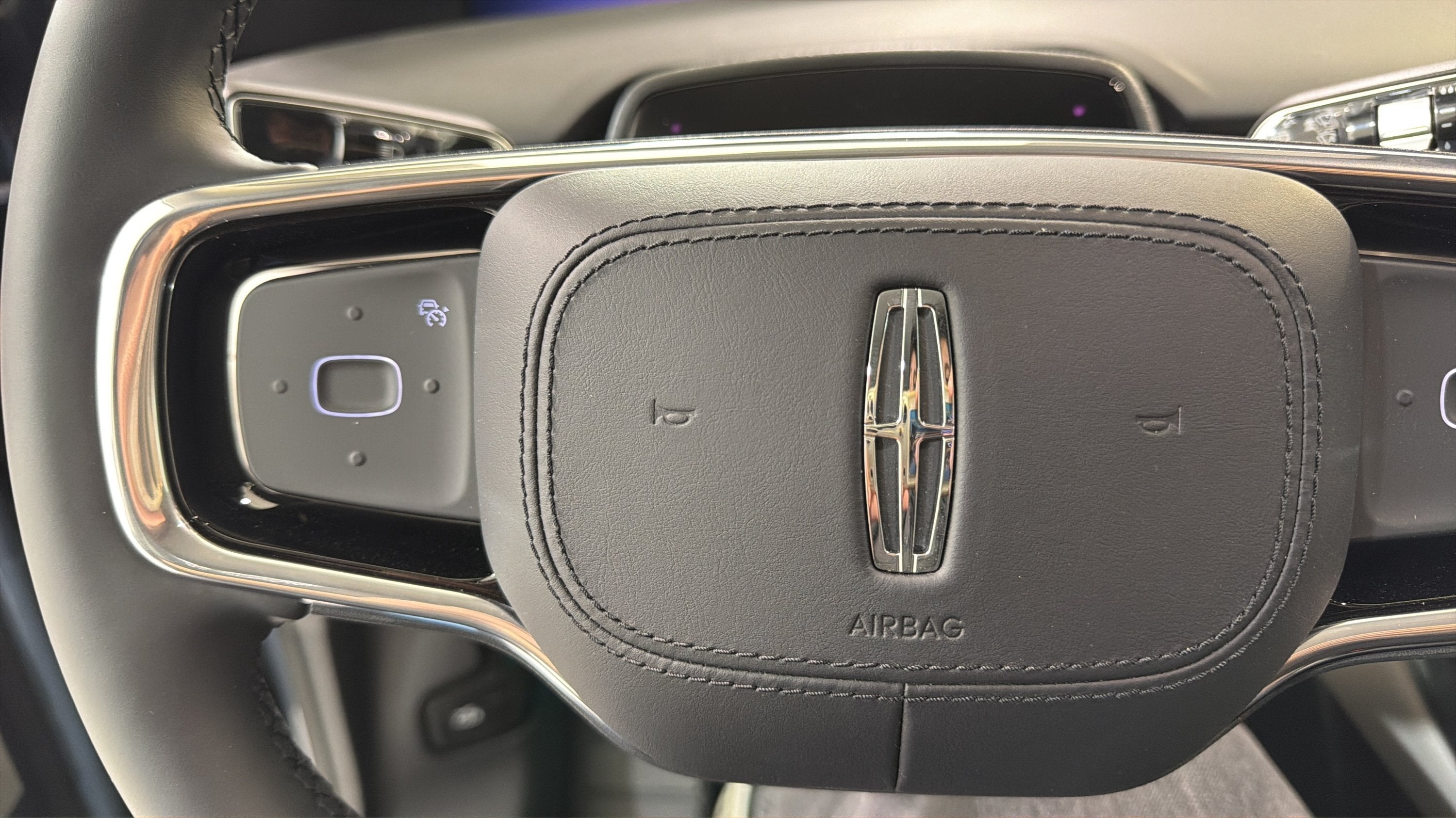 2026 Lincoln Nautilus Premiere Hybrid