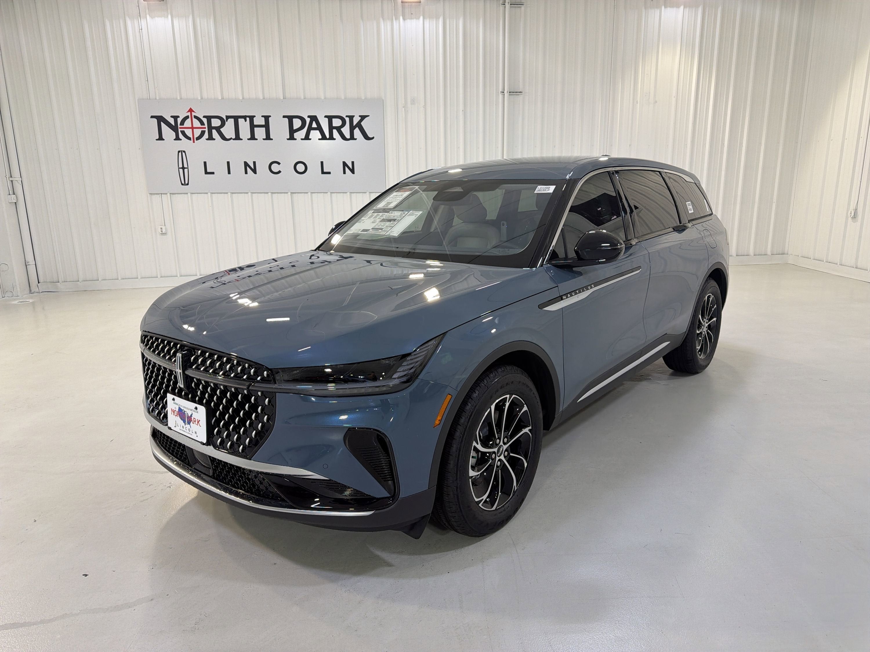 2026 Lincoln Nautilus Premiere AWD's photo