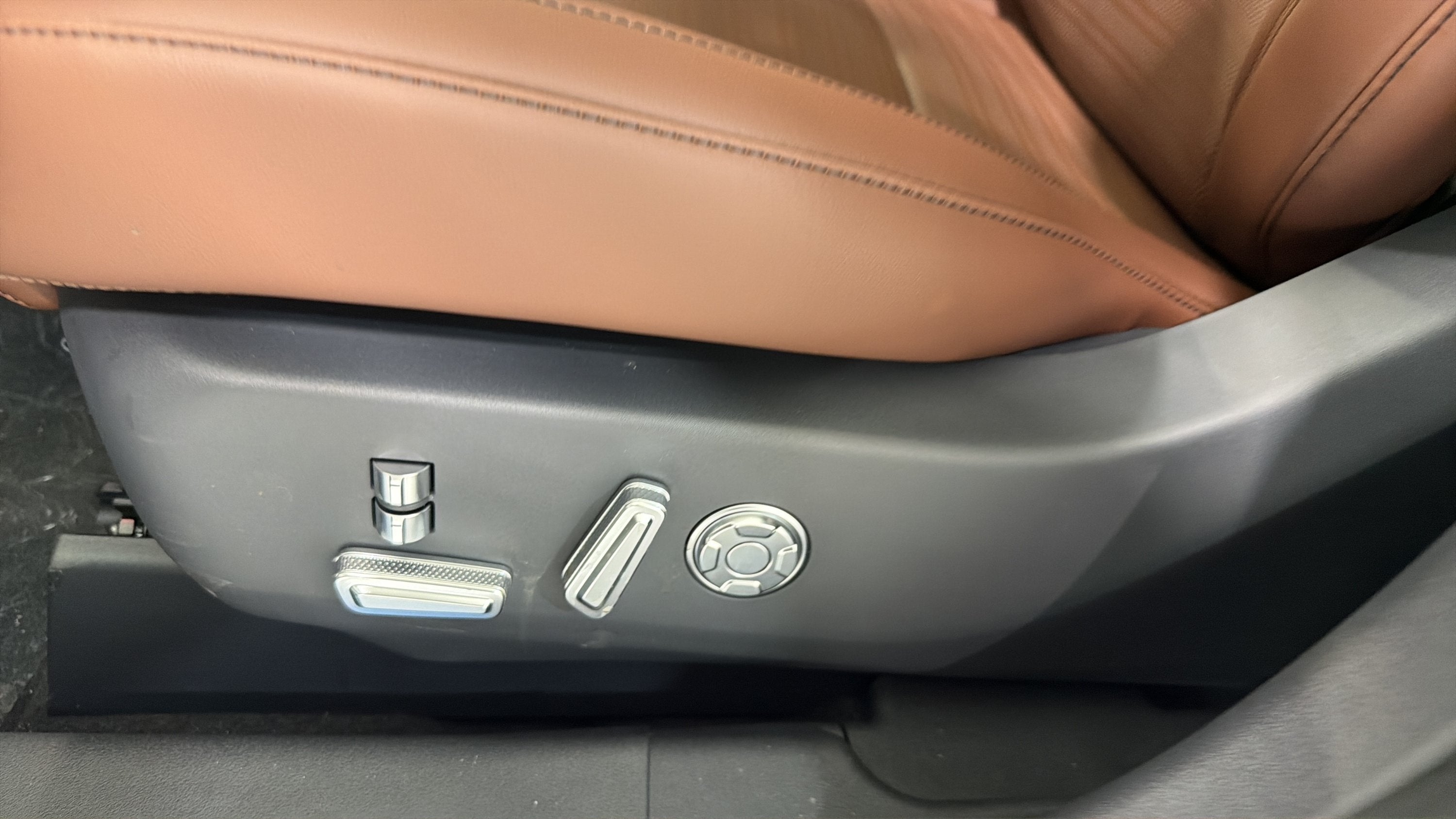 2026 Lincoln Nautilus Reserve Hybrid