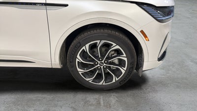 2026 Lincoln Nautilus Reserve Hybrid