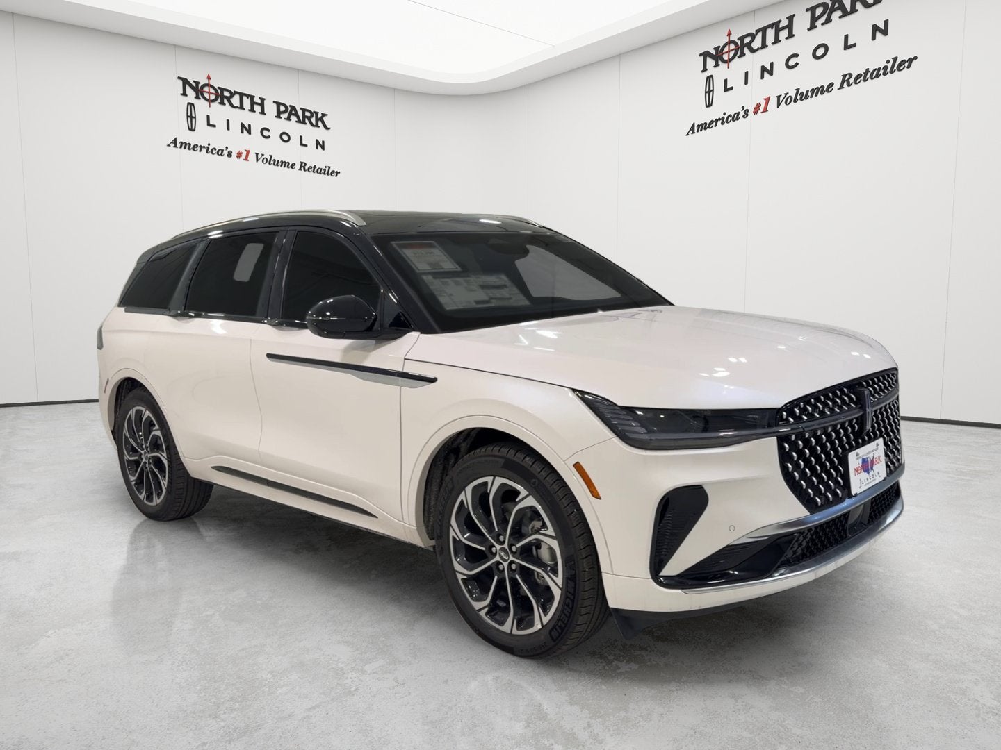 2026 Lincoln Nautilus Reserve Hybrid