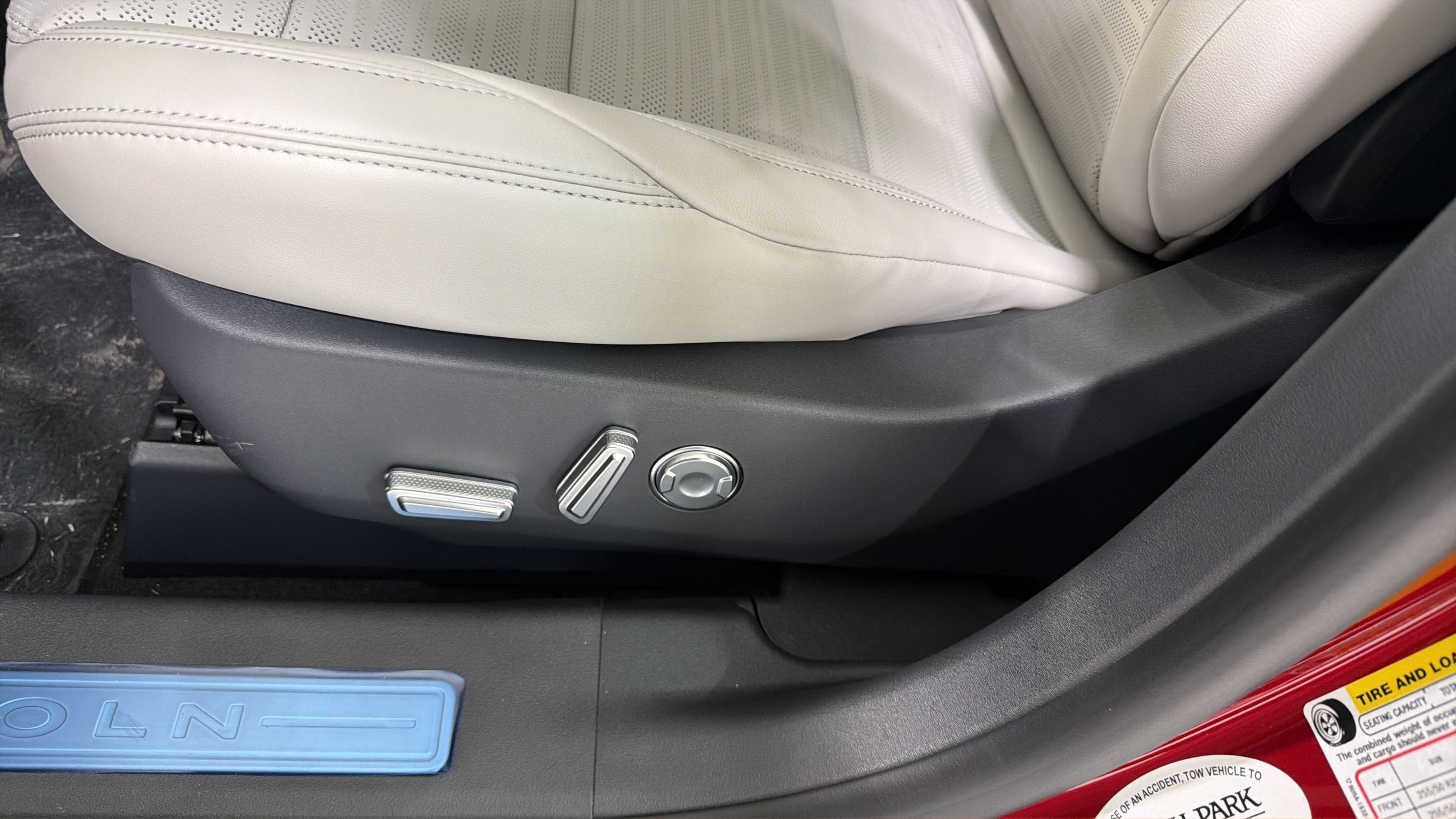 2026 Lincoln Nautilus Reserve Hybrid