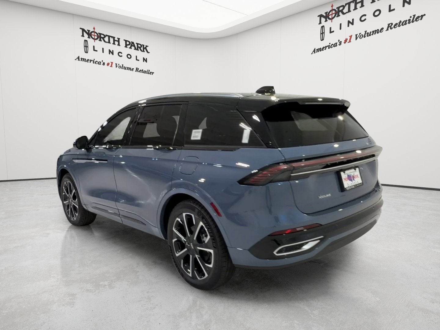 2026 Lincoln Nautilus Reserve Hybrid