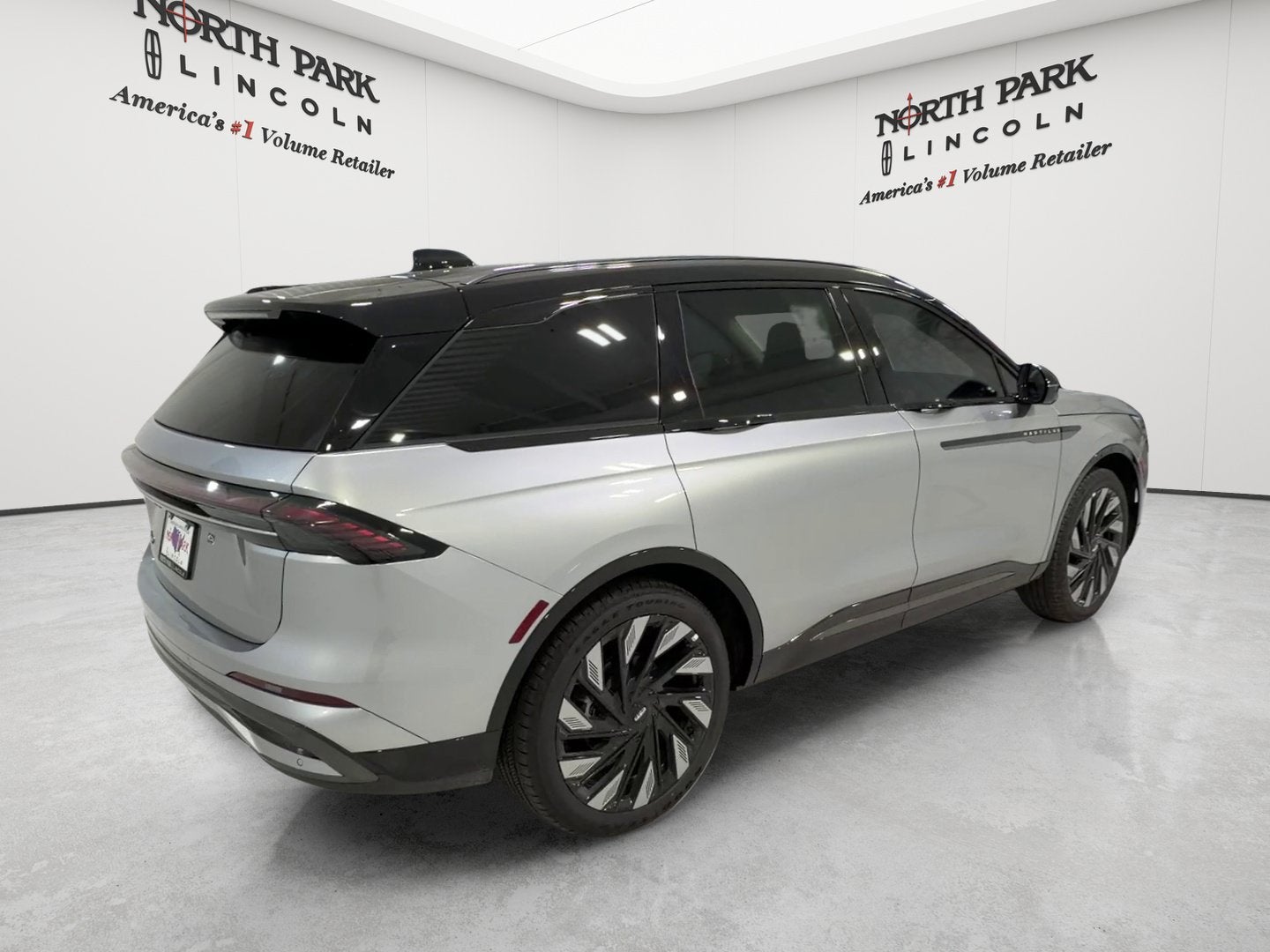 2026 Lincoln Nautilus Reserve Hybrid