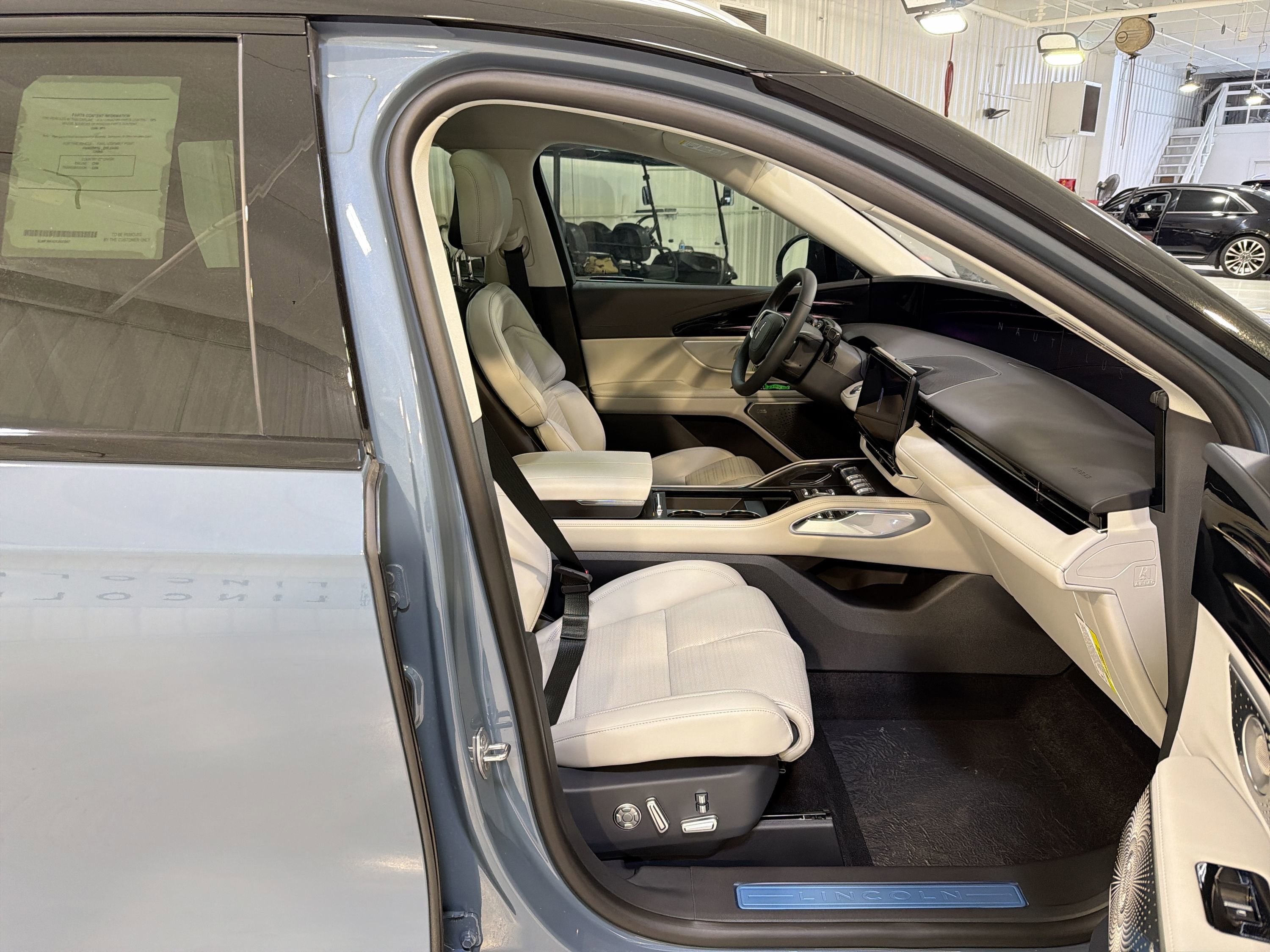 2026 Lincoln Nautilus Reserve Hybrid