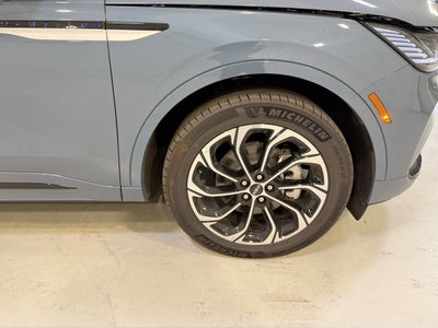 2026 Lincoln Nautilus Reserve Hybrid