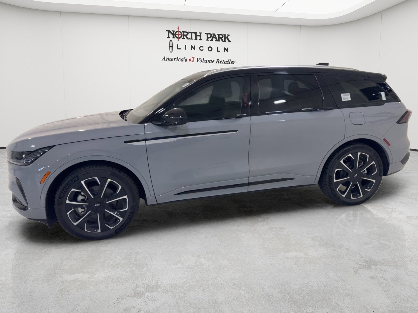 2026 Lincoln Nautilus Reserve Hybrid