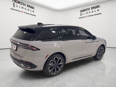 2026 Lincoln Nautilus Reserve Hybrid