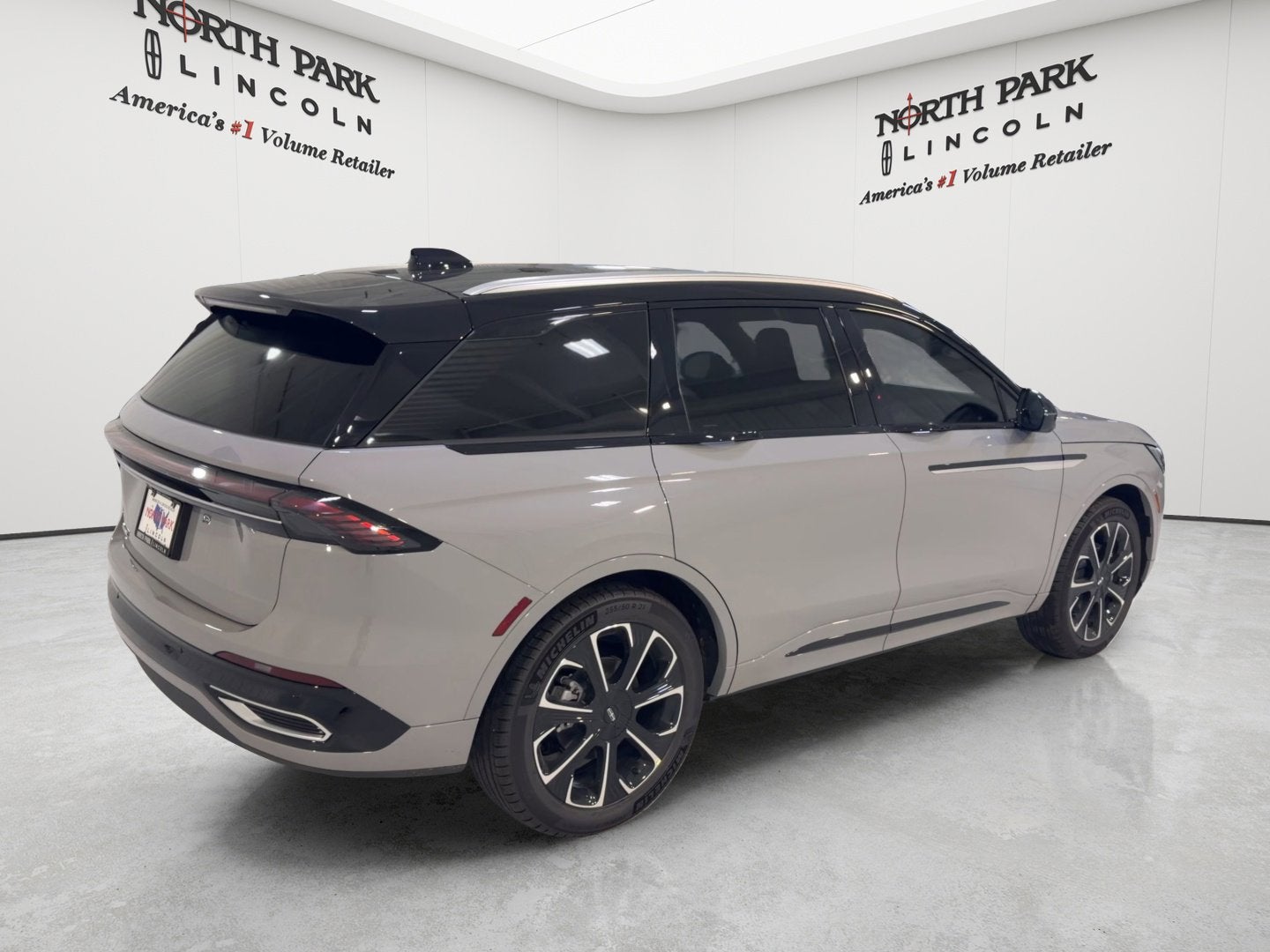 2026 Lincoln Nautilus Reserve Hybrid