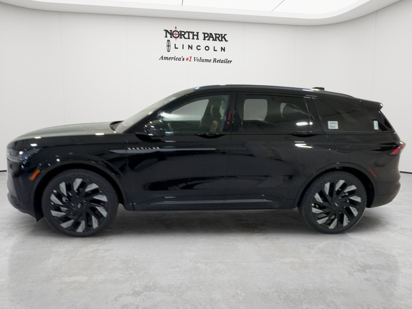 2026 Lincoln Nautilus Reserve Hybrid