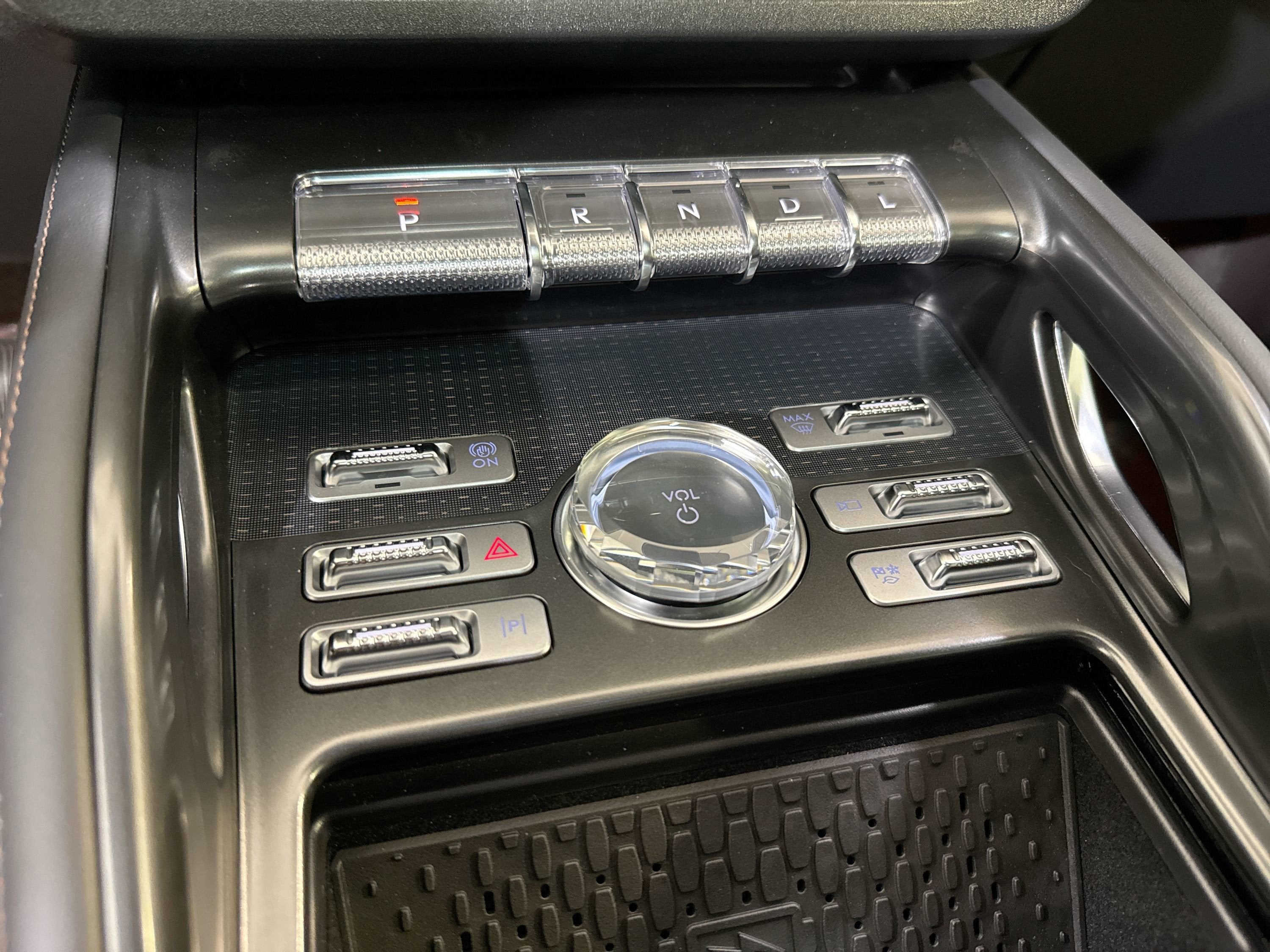 2026 Lincoln Nautilus Reserve Hybrid