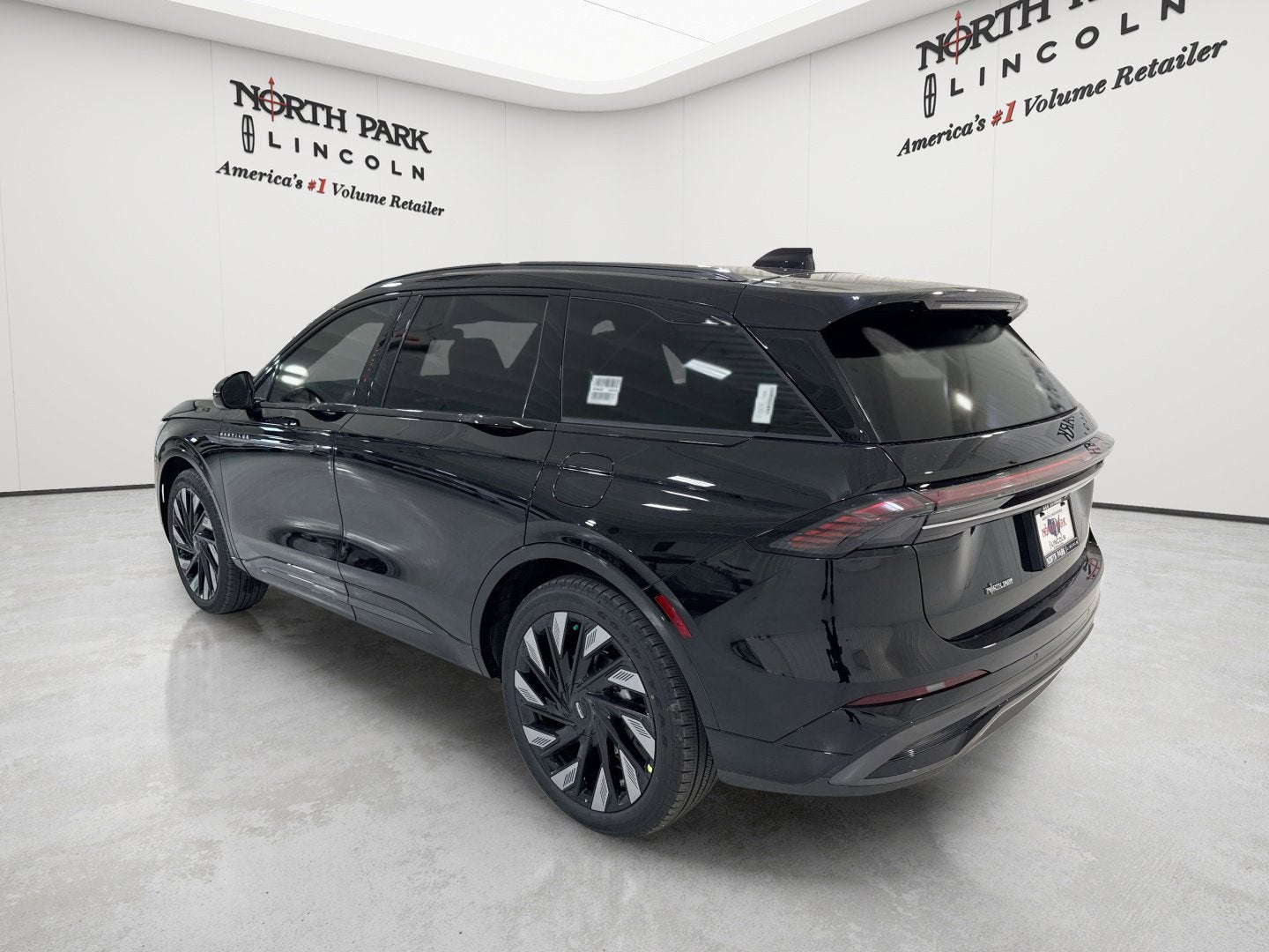 2026 Lincoln Nautilus Reserve Hybrid