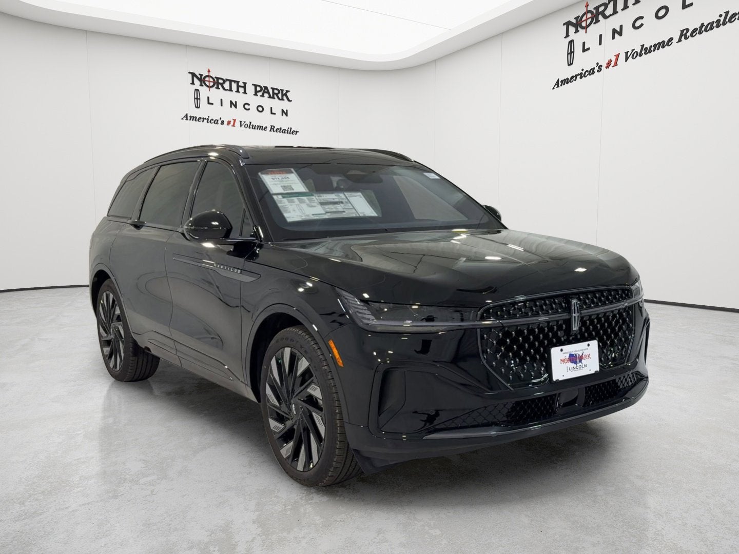2026 Lincoln Nautilus Reserve Hybrid