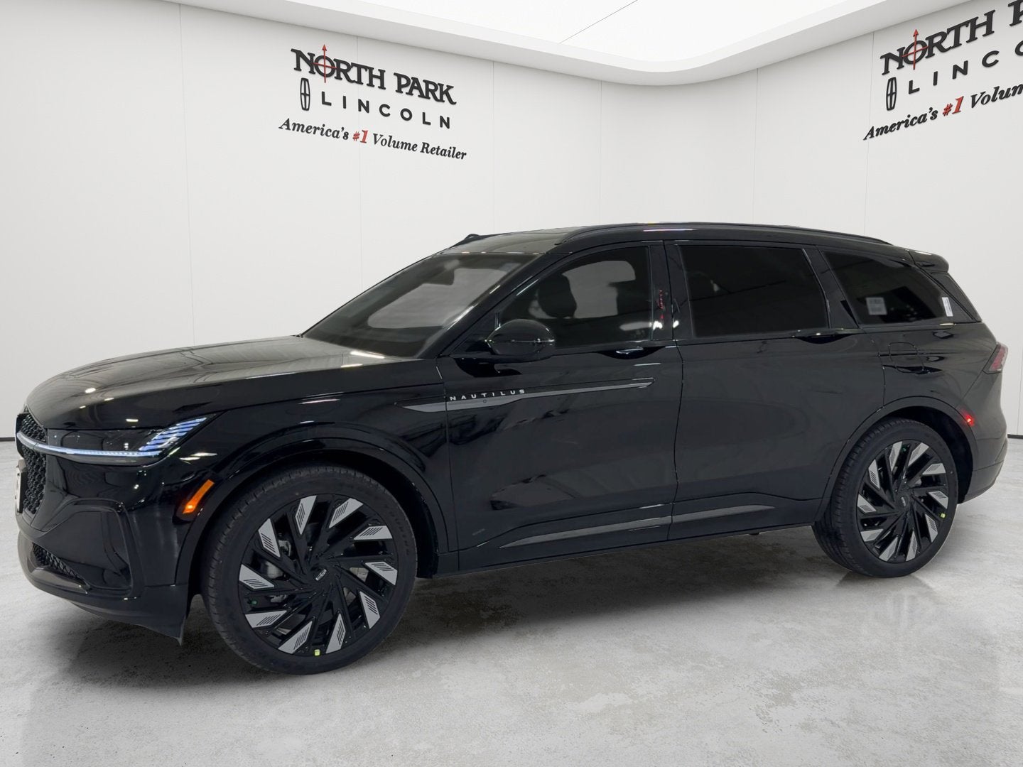 2026 Lincoln Nautilus Reserve Hybrid