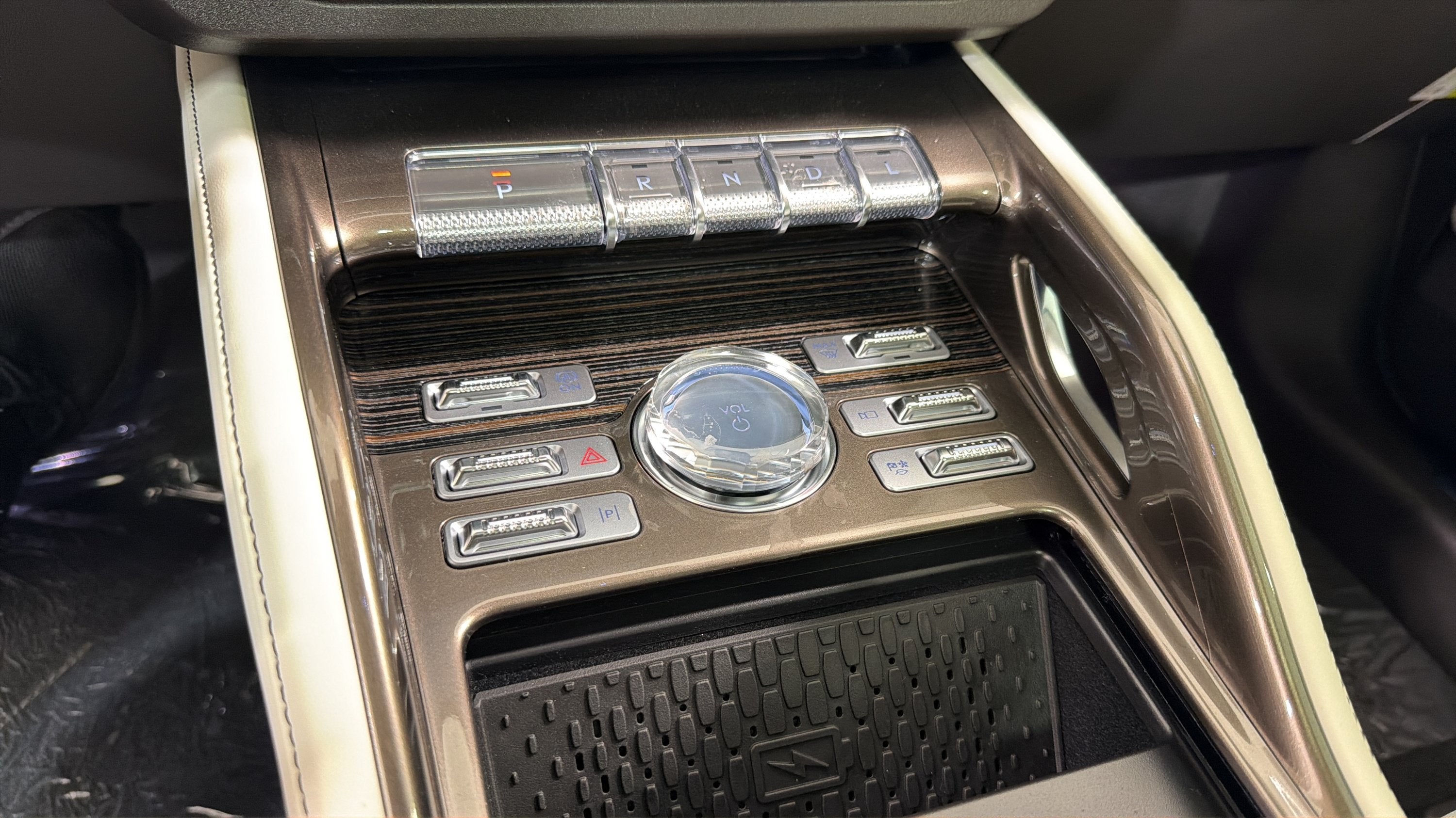 2026 Lincoln Nautilus Black Label Hybrid