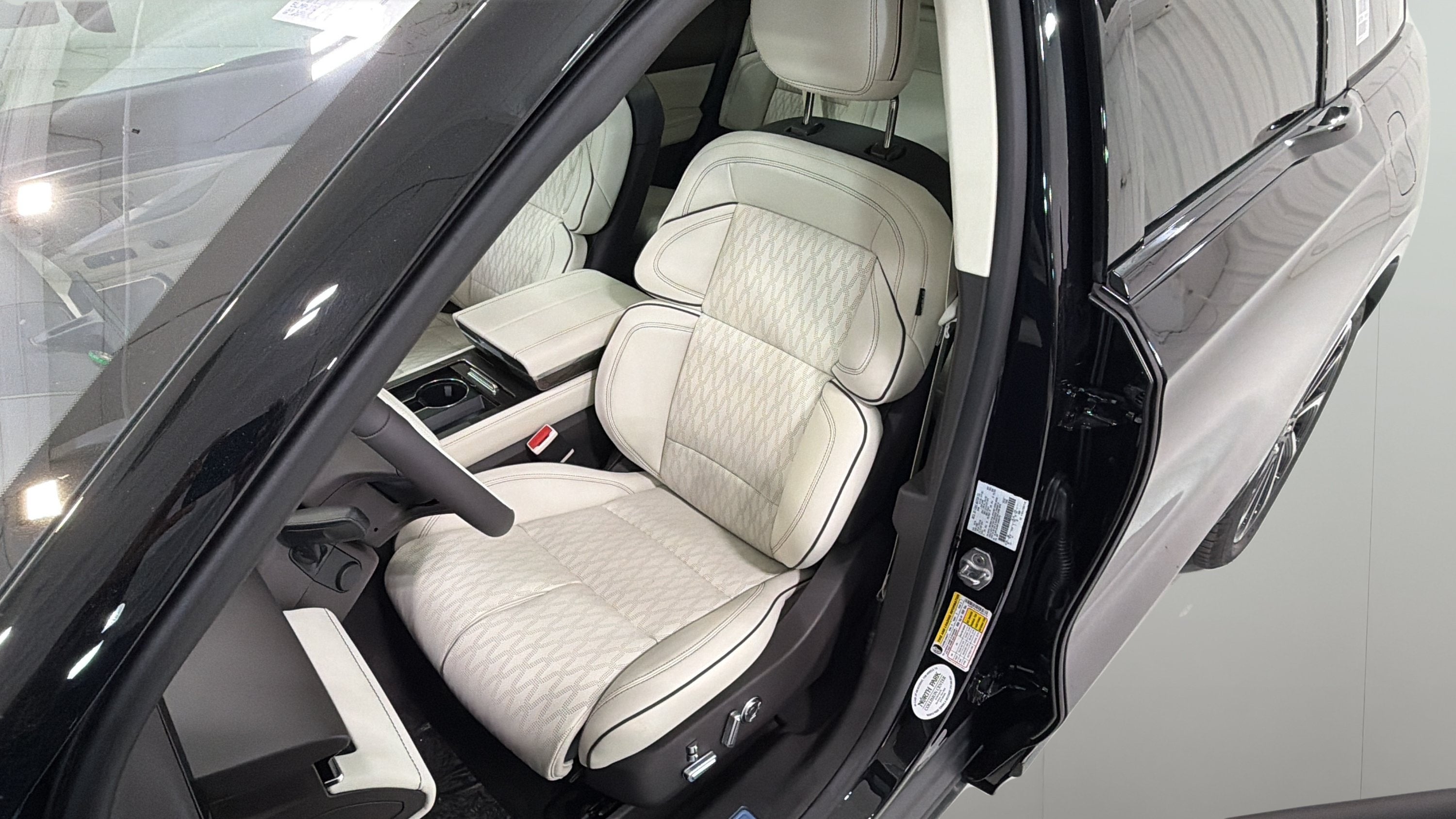 2026 Lincoln Nautilus Black Label Hybrid
