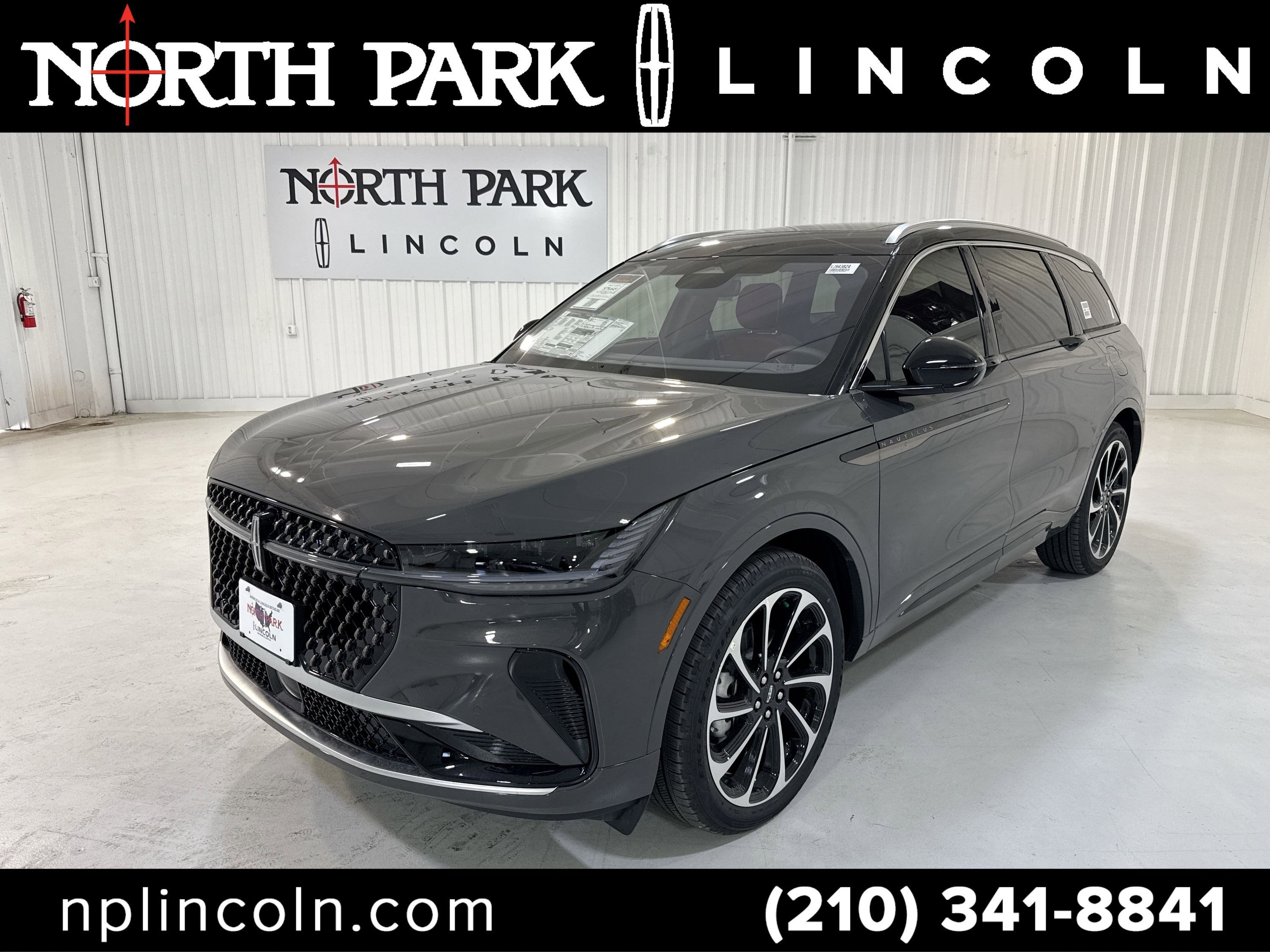 2025 Lincoln Nautilus Black Label Hybrid