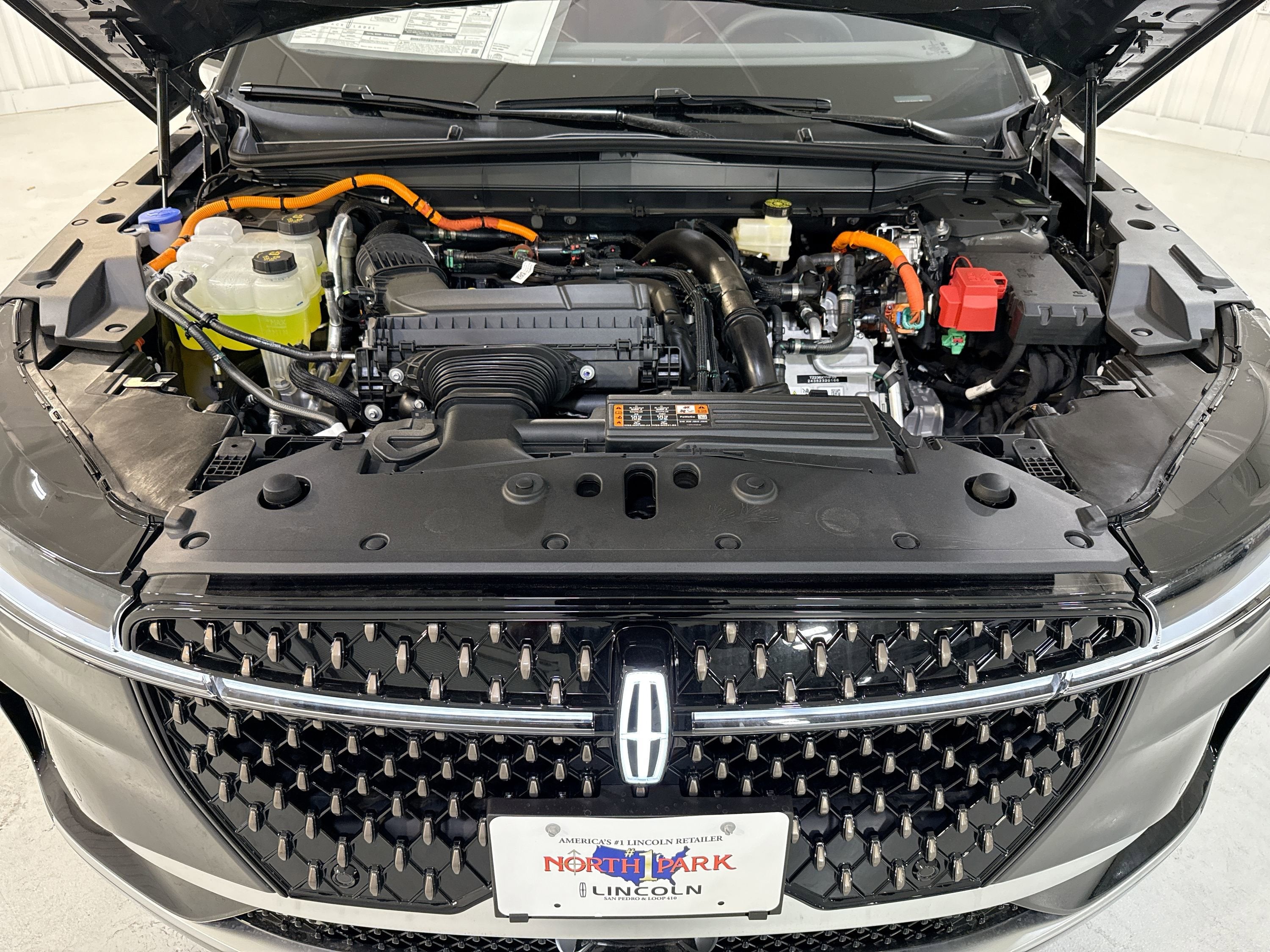 2025 Lincoln Nautilus Black Label Hybrid