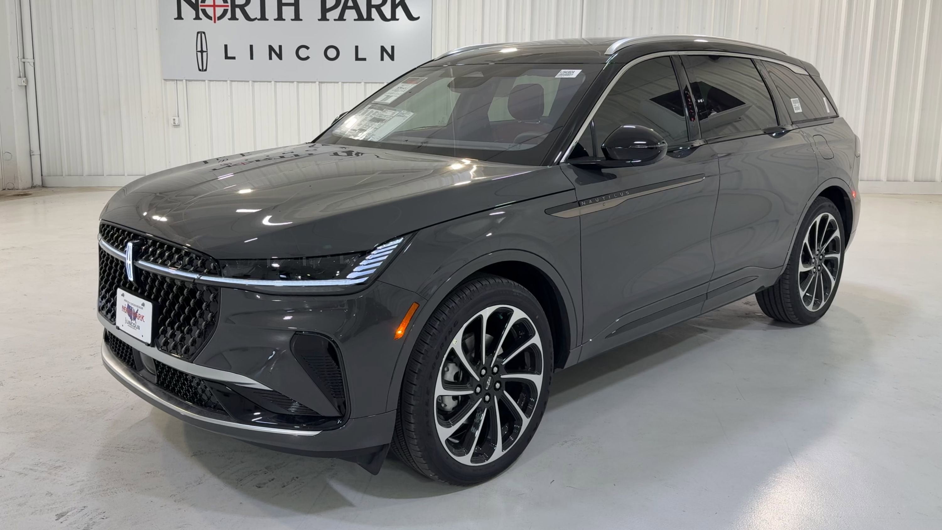 2025 Lincoln Nautilus Black Label Hybrid