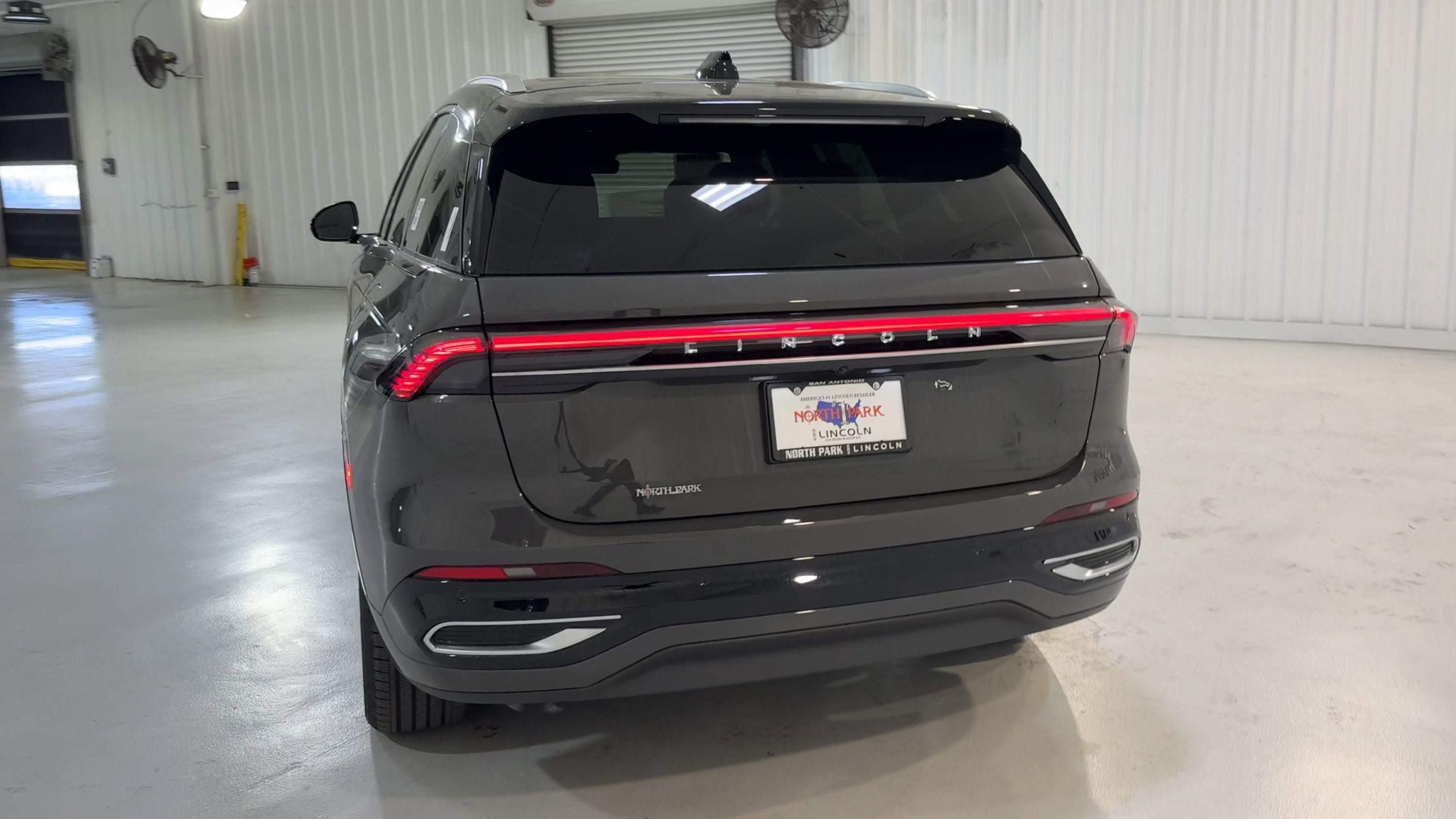 2025 Lincoln Nautilus Black Label Hybrid