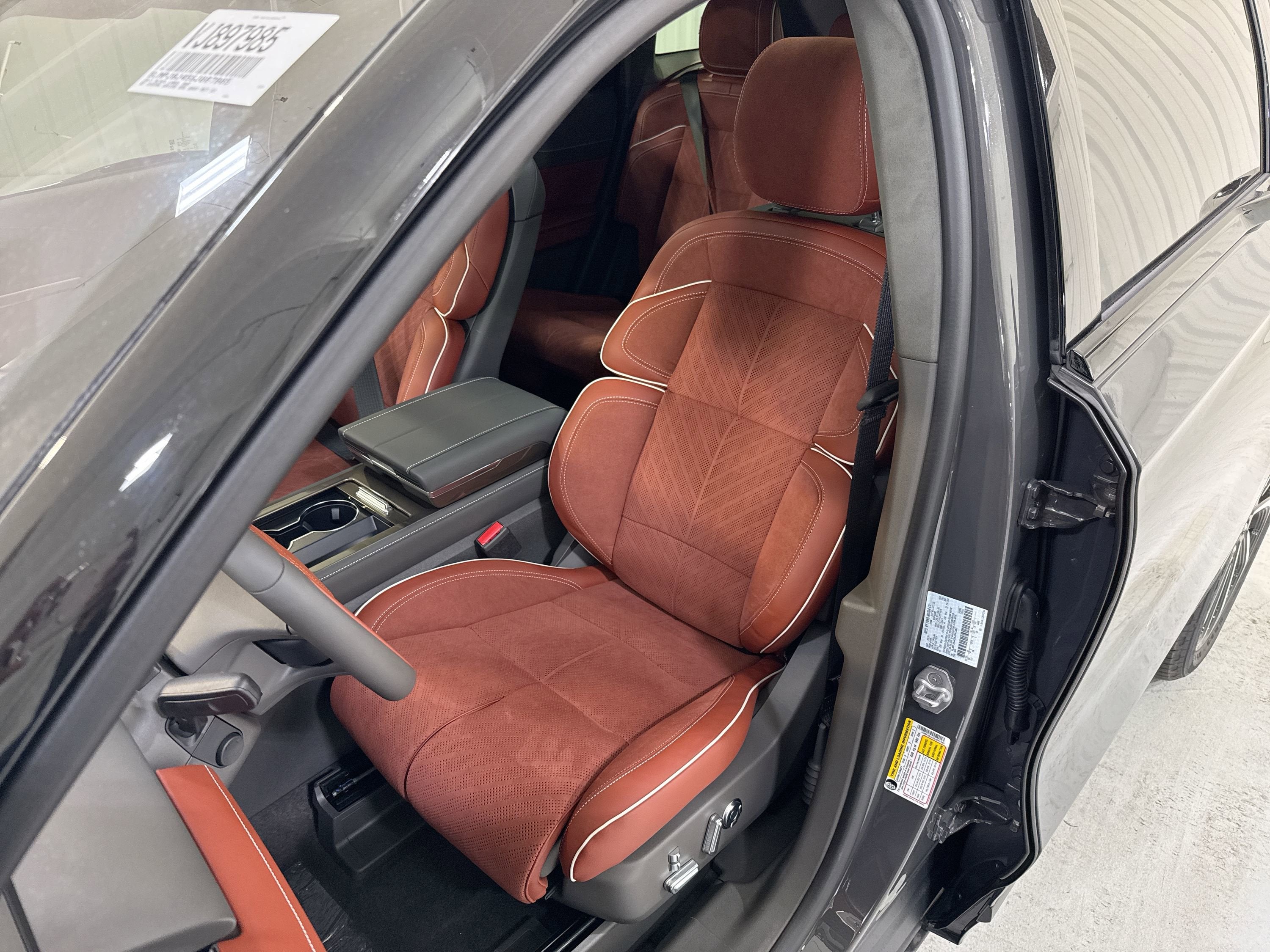 2025 Lincoln Nautilus Black Label Hybrid