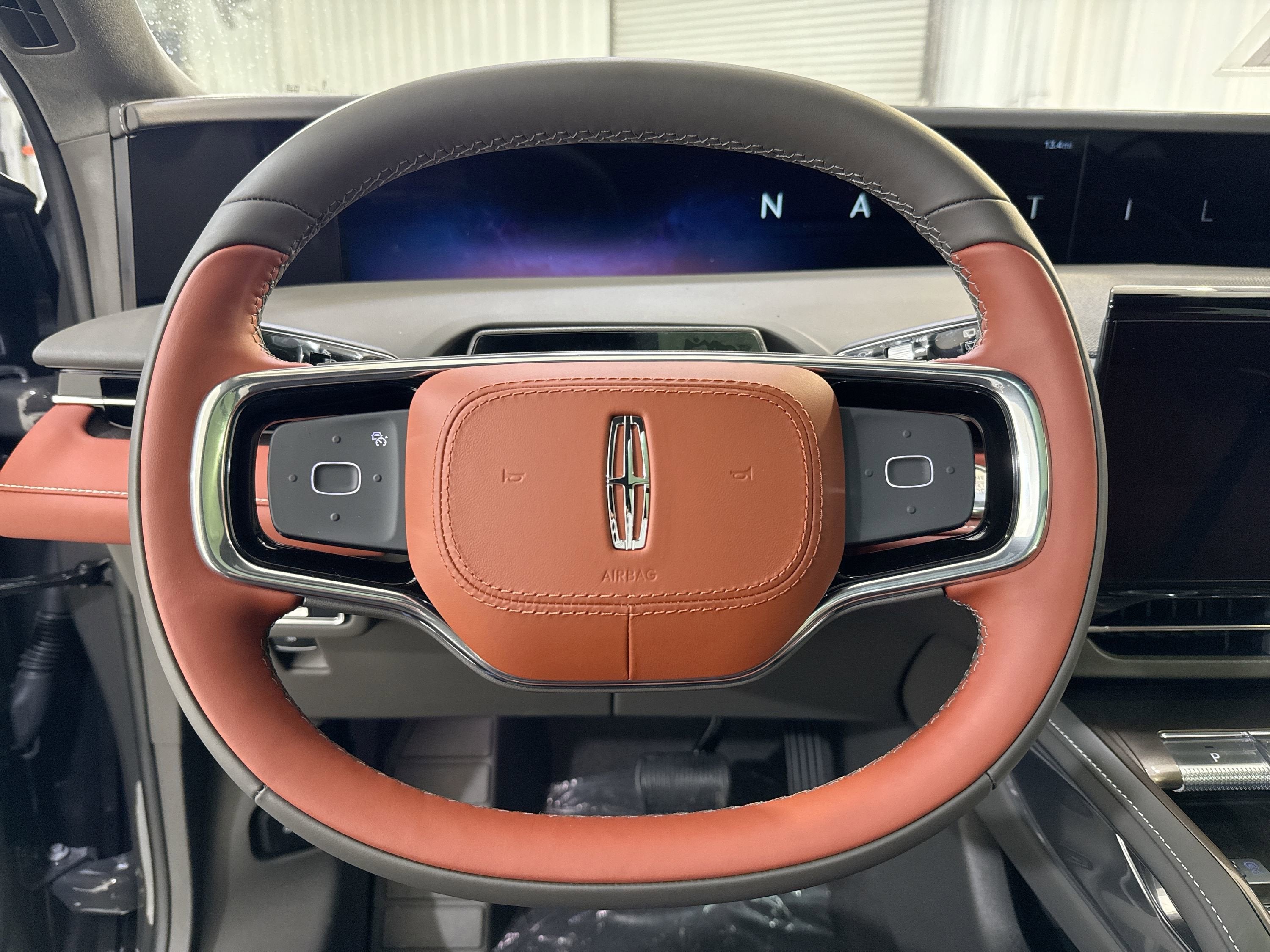 2025 Lincoln Nautilus Black Label Hybrid