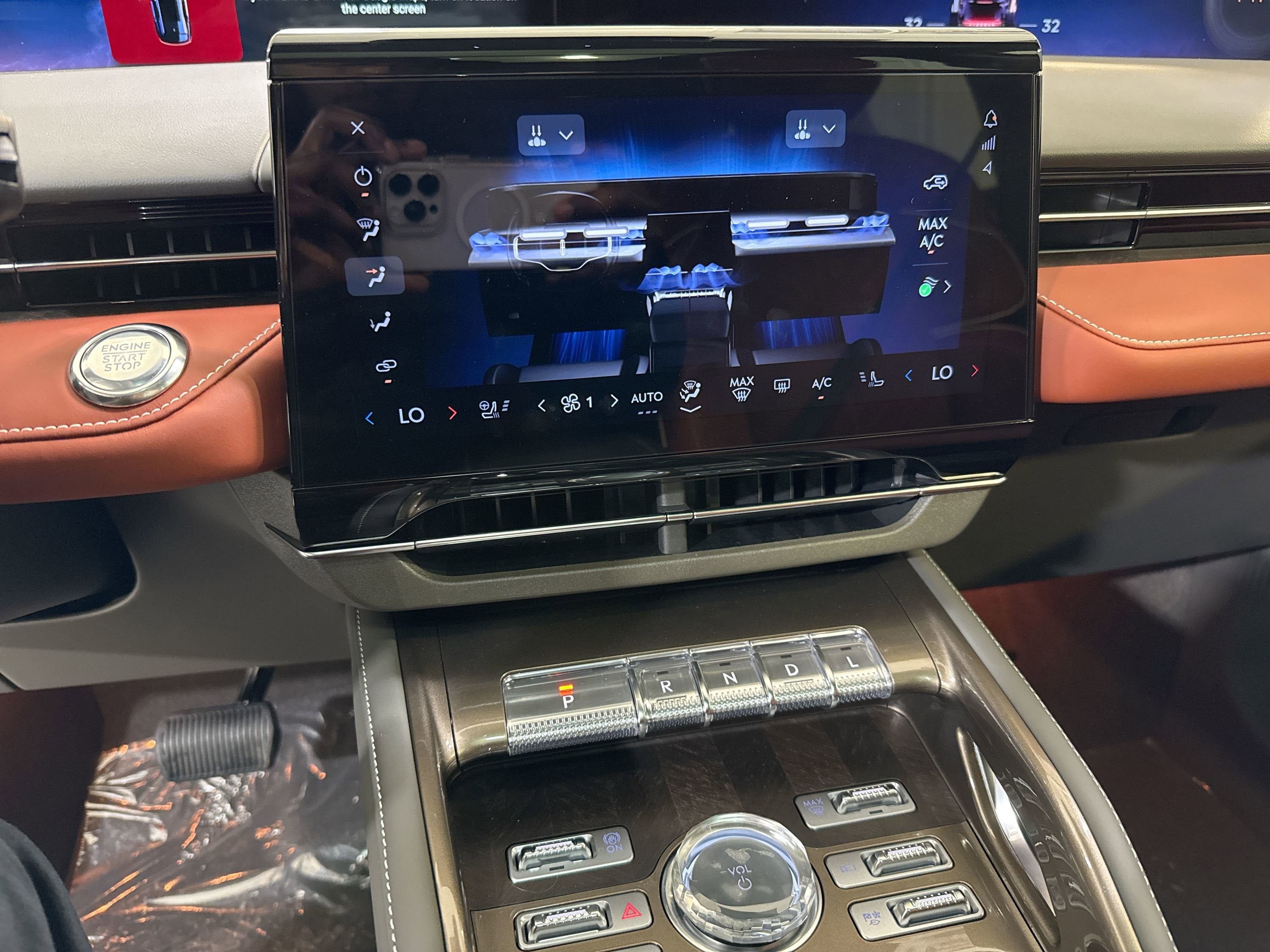 2025 Lincoln Nautilus Black Label Hybrid