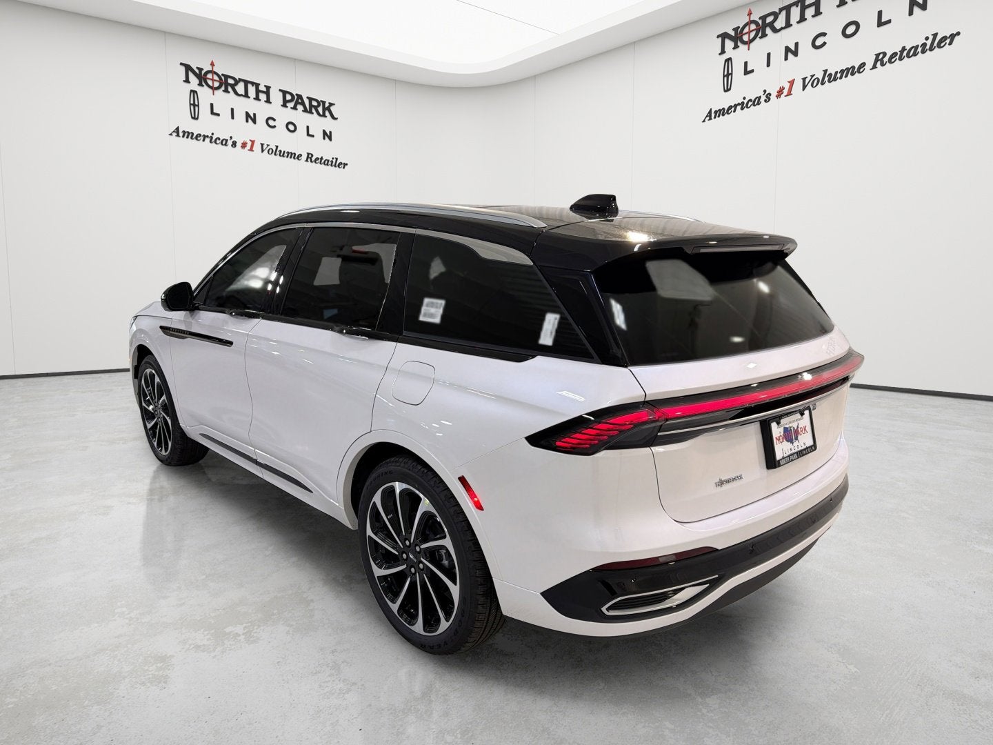2026 Lincoln Nautilus Black Label Hybrid