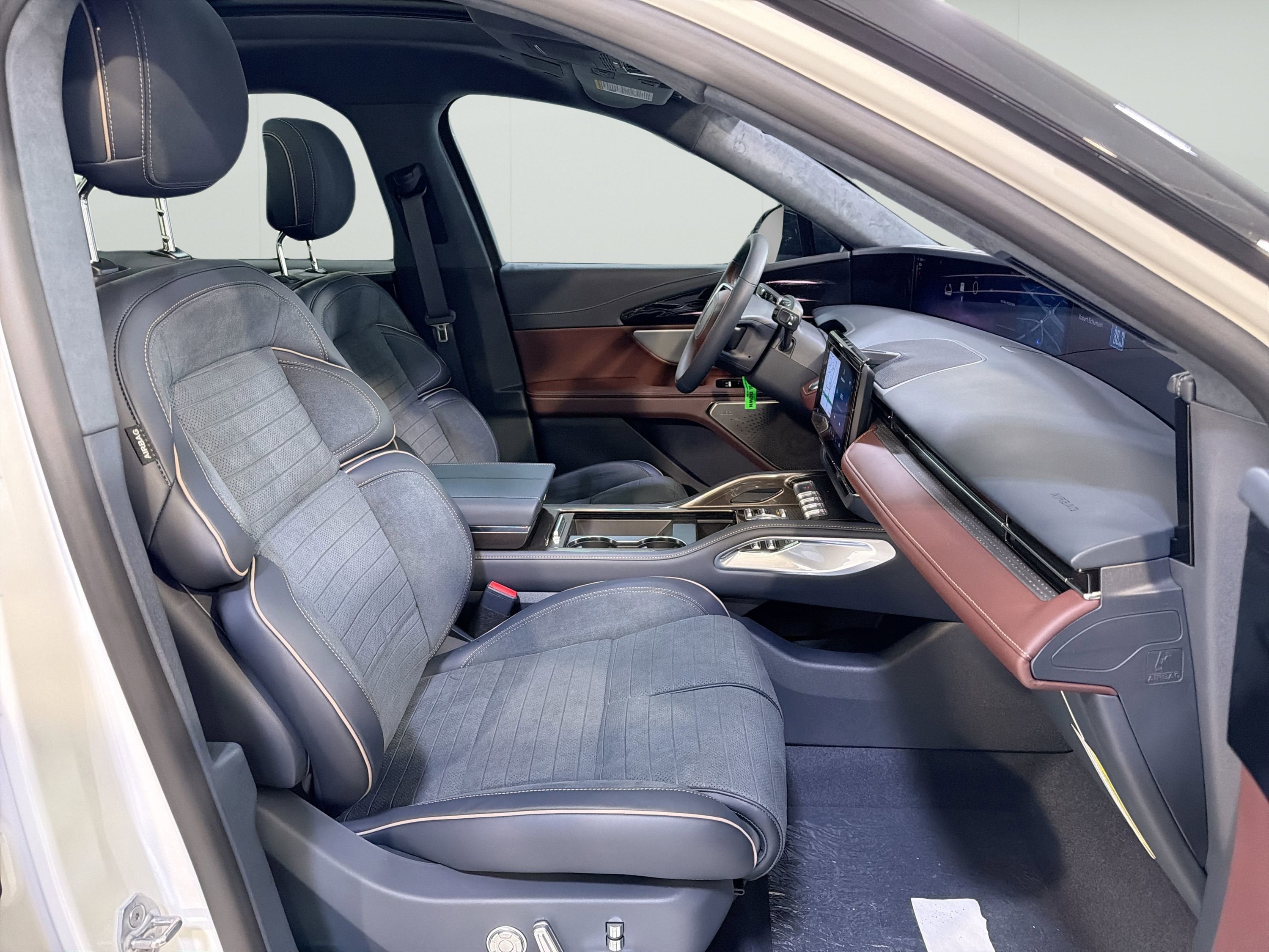 2026 Lincoln Nautilus Black Label Hybrid