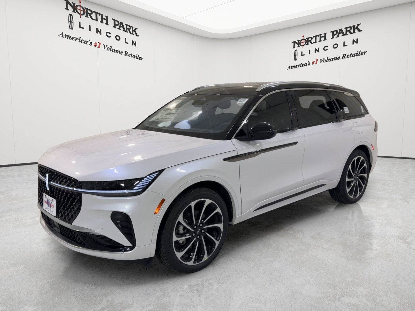2026 Lincoln Nautilus Black Label Hybrid