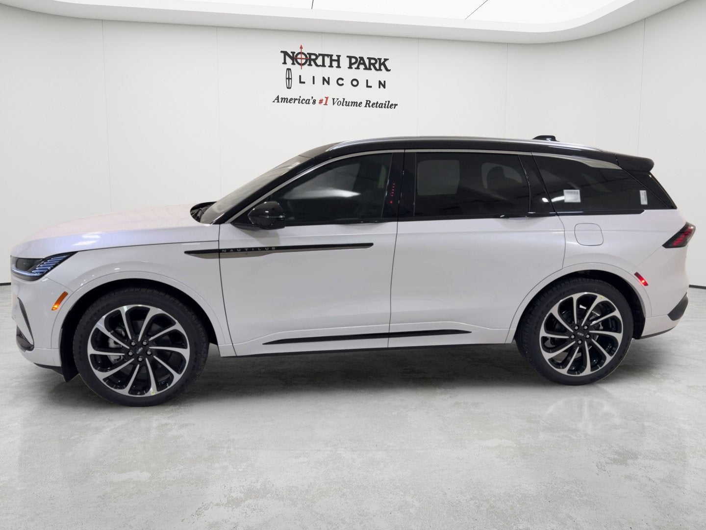 2026 Lincoln Nautilus Black Label Hybrid
